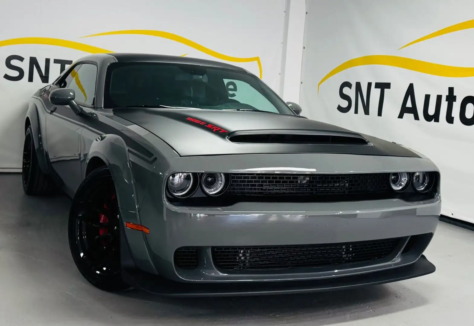 Dodge Challenger 6.4 SRT Oem WIDEBODY (3) Gris - 1