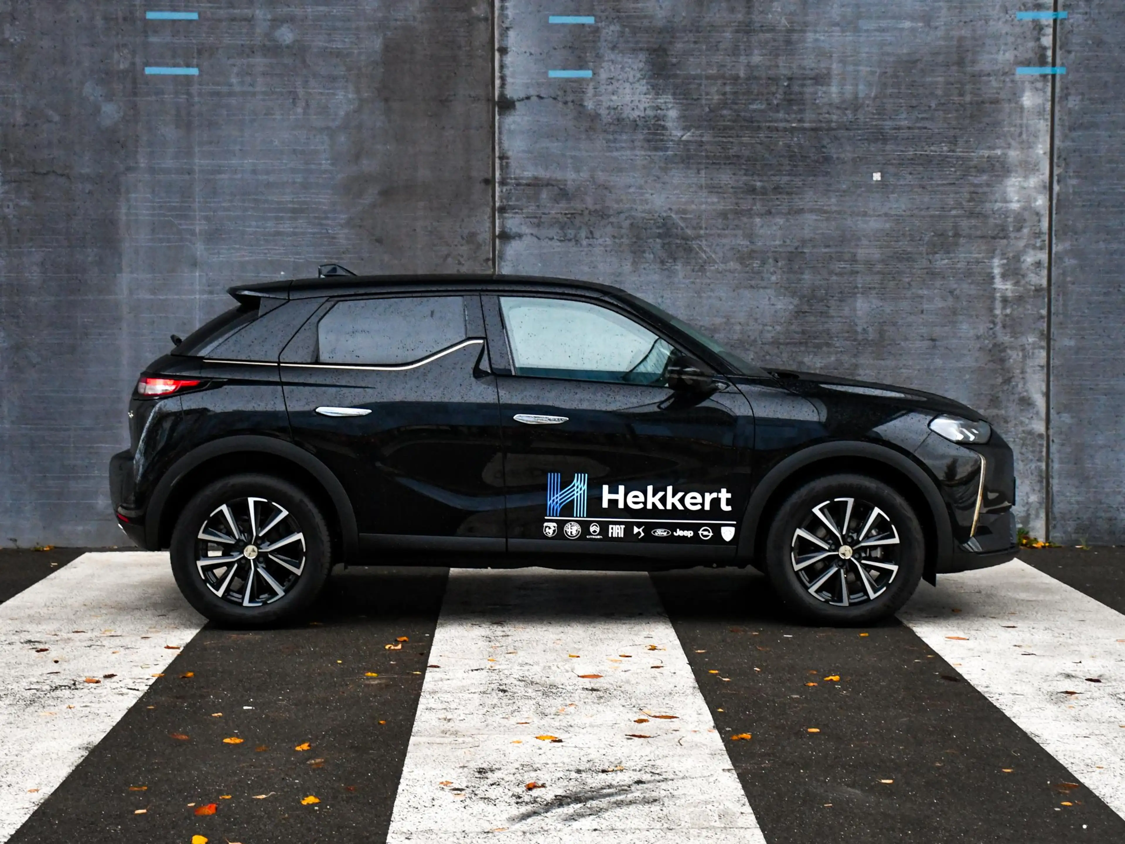 DS Automobiles DS 3 Edition France 1.2 Hybrid 145pk Automaat DODE HOEK — photo 4