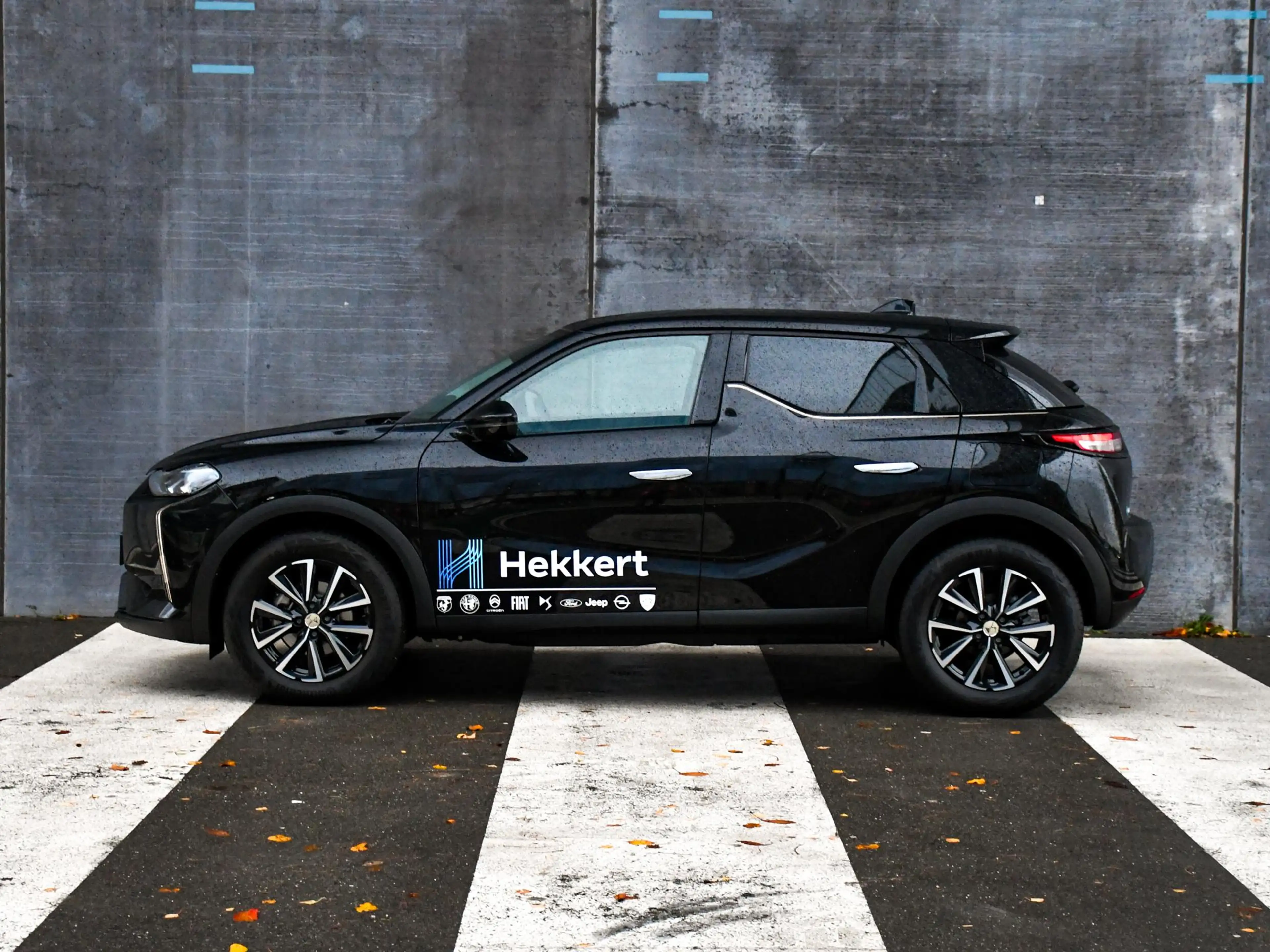 DS Automobiles DS 3 Edition France 1.2 Hybrid 145pk Automaat DODE HOEK — photo 3