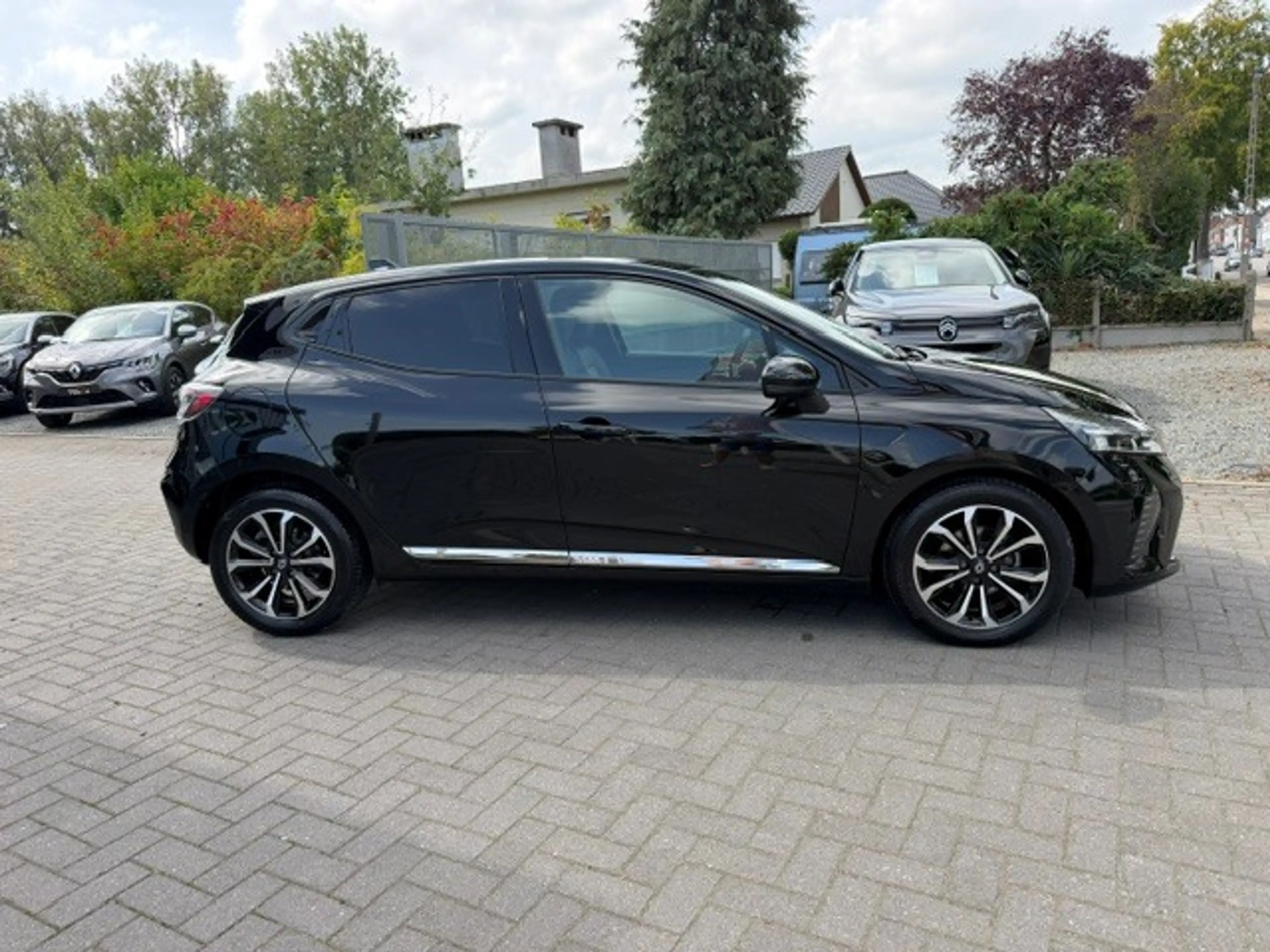 Renault Clio Clio 1.0 TCe Techno 360° Camera + Sensoren V&A/Wireless App/Full Keyless/Alu velgen — photo 5