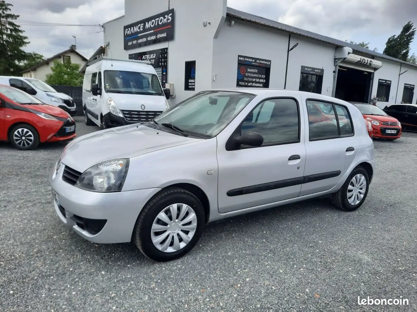 Renault Clio II Ph. 2 Campus Clim 147000KMS ETAT IRREPROCHABLE  Gris - 1