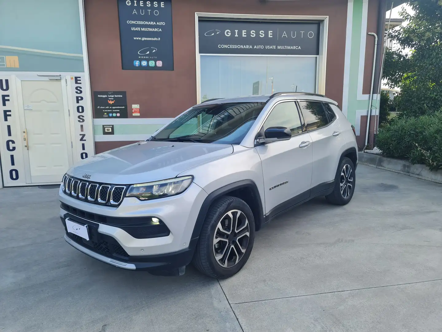 Jeep Compass Compass 1.3 turbo t4 Limited 2wd 130cv GPL Zilver - 2