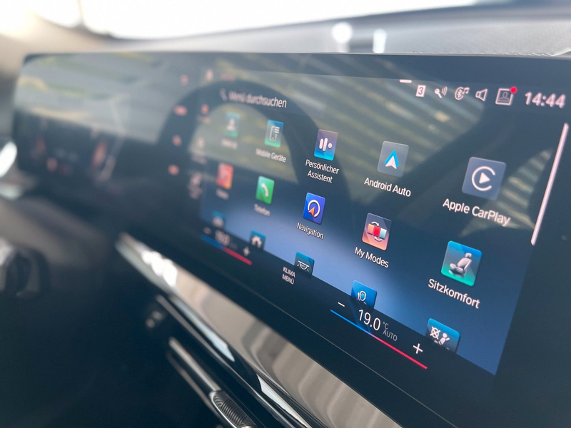 BMW X1 sD 18d xLine Neues Model KAM AHK DA MEMORY — photo 13