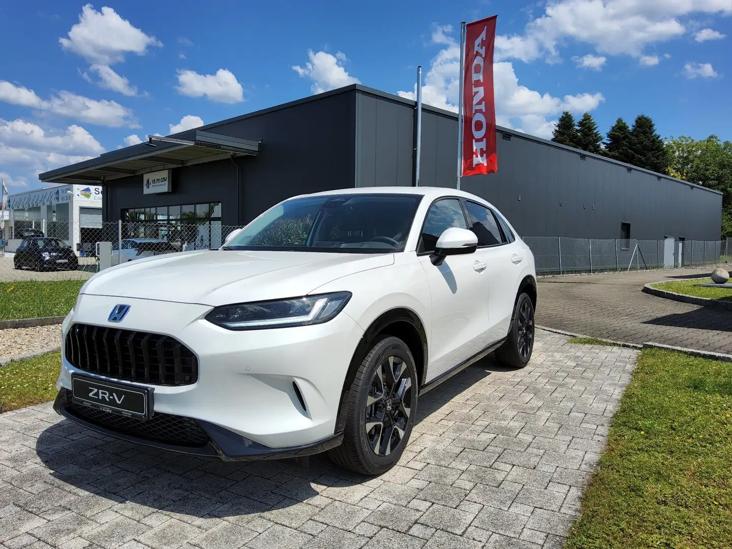 Honda ZR-V Hybrid 2.0 Automatik / Advanced Weiß - 2