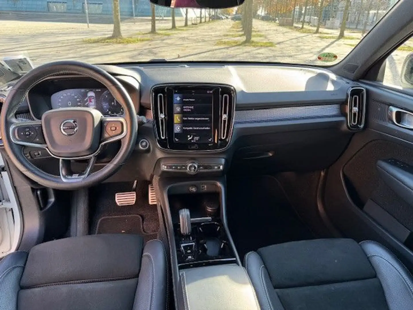 Volvo XC40 R Design AWD Leder Kamera LED Blanc - 2