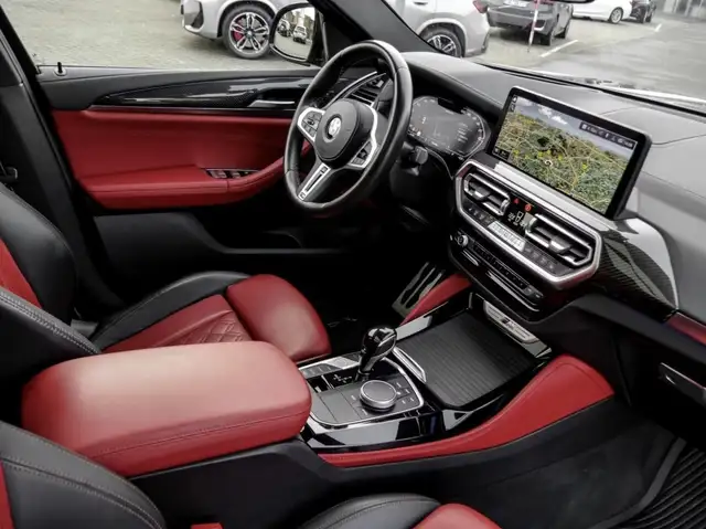 BMW X4 view 14