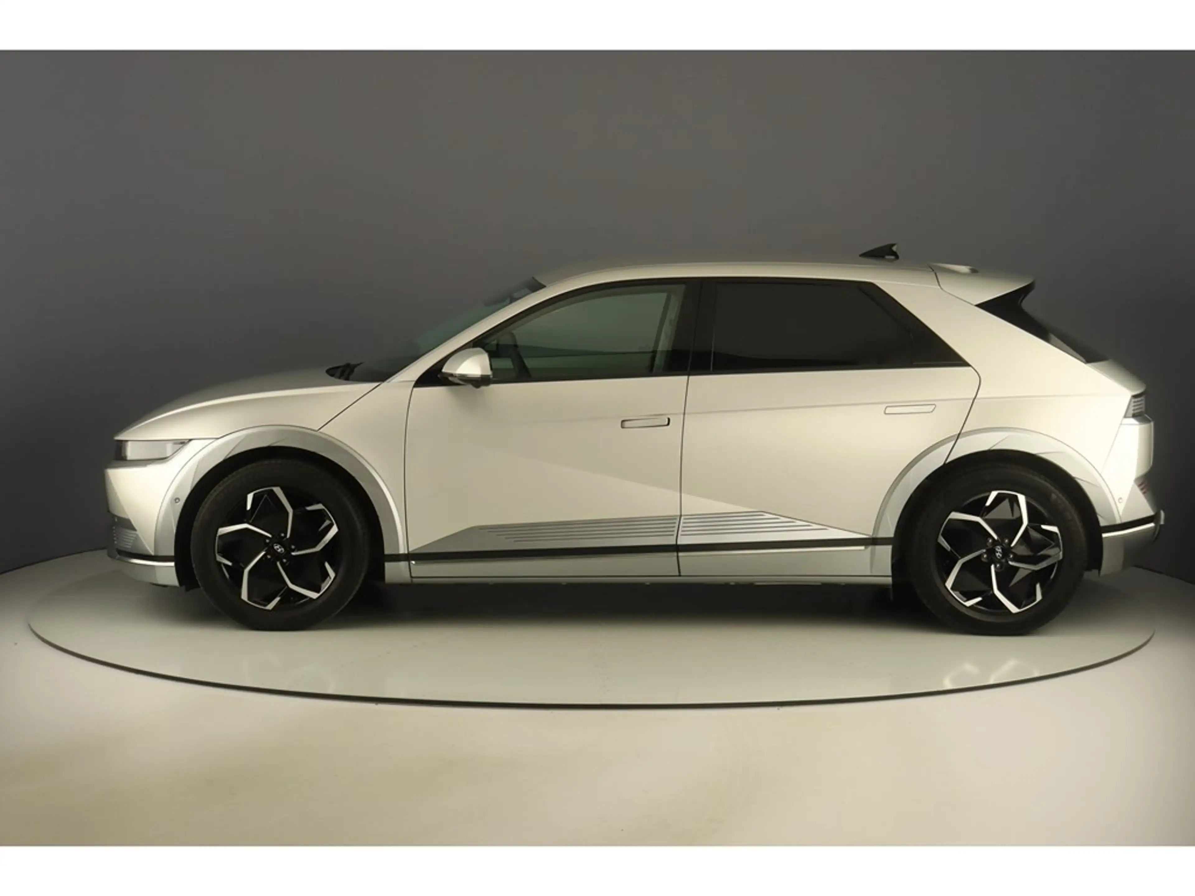 Hyundai IONIQ 5 228pk Balance — photo 2