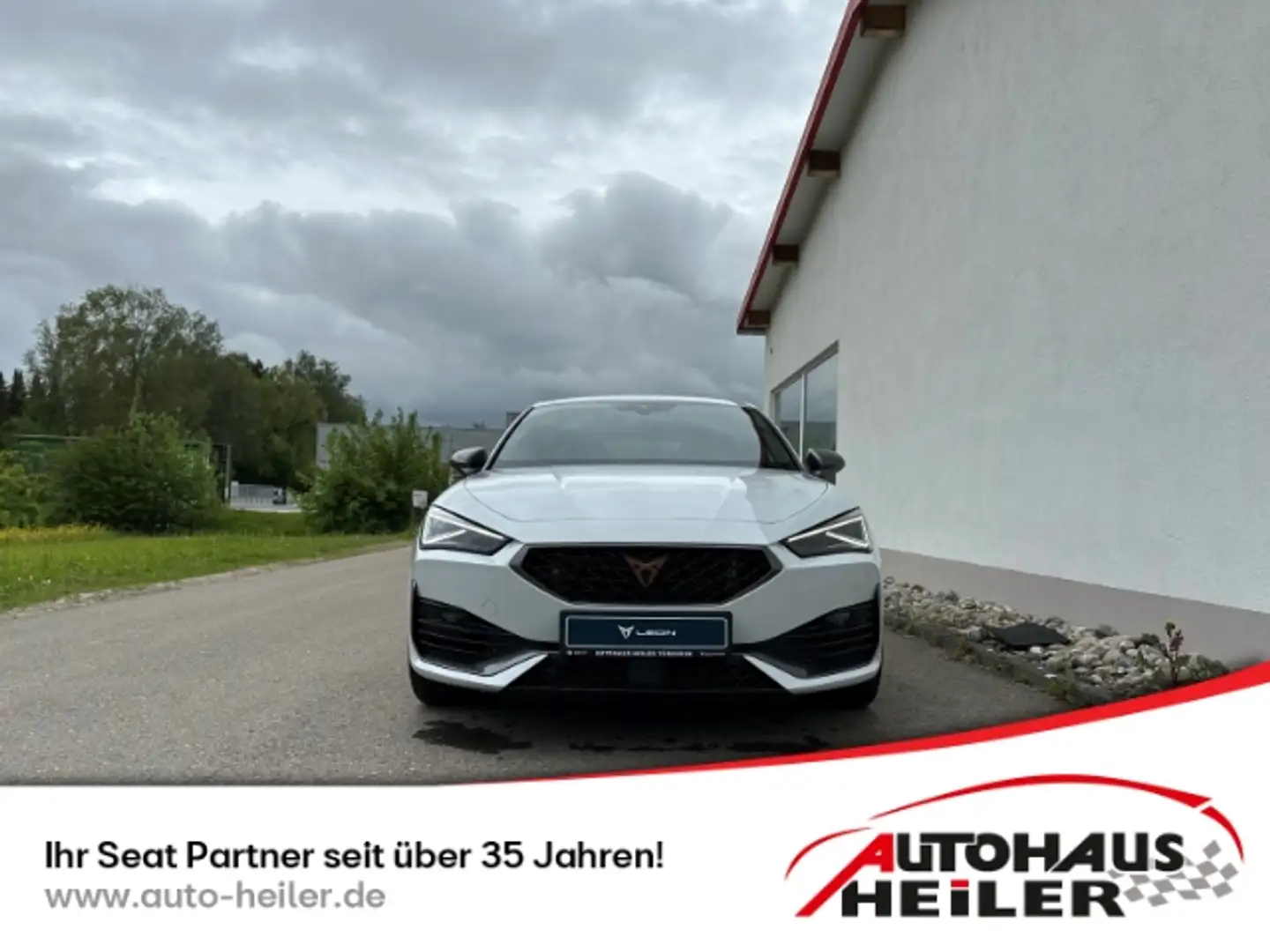 CUPRA Leon VZ 2.0 TSI Navi virtuel Cockpit Memory Sitze Beats Blanc - 2