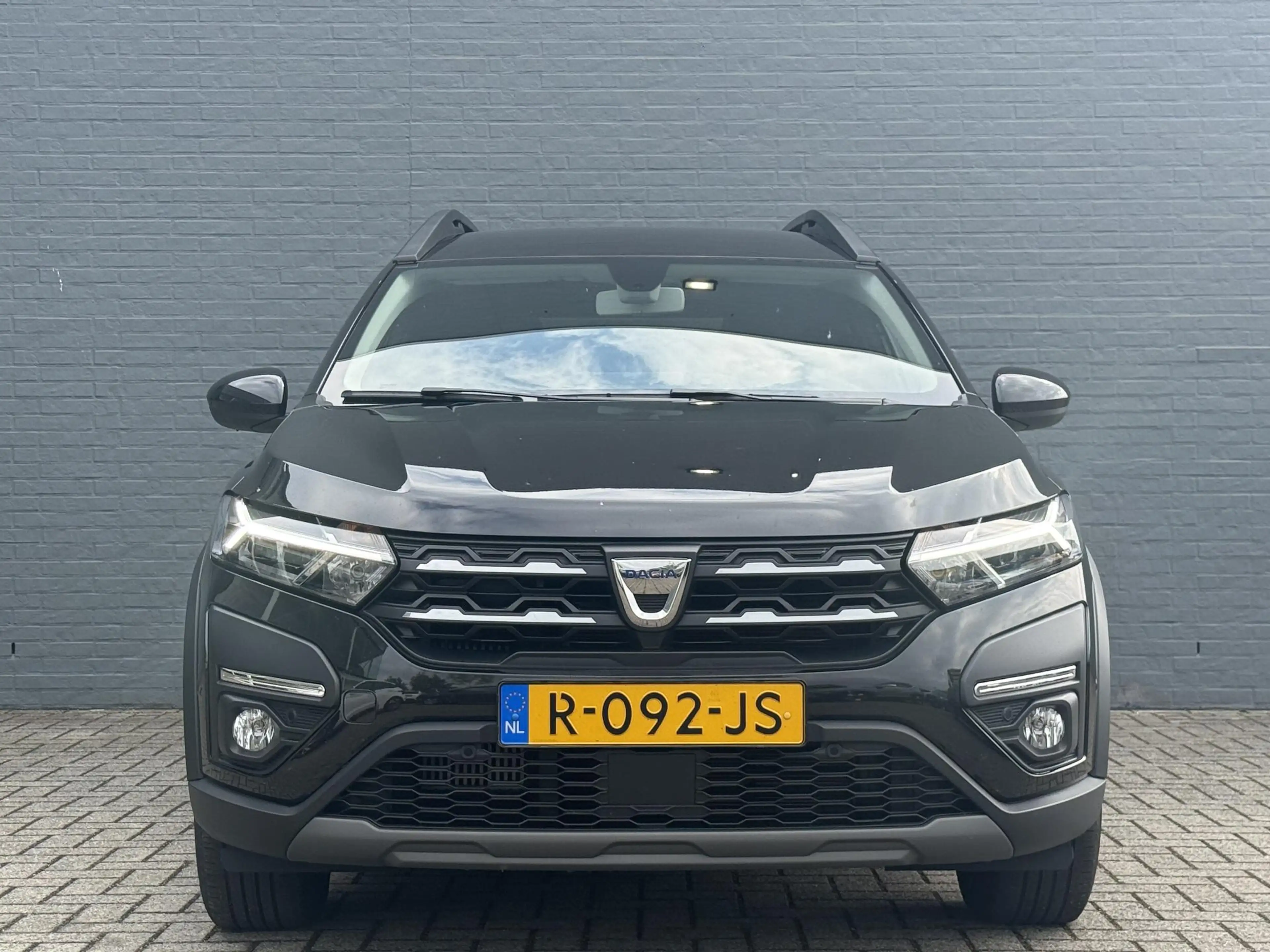Dacia Jogger 1.0 TCe Extreme 7p. Navigatie | Cruise Control | P — photo 3