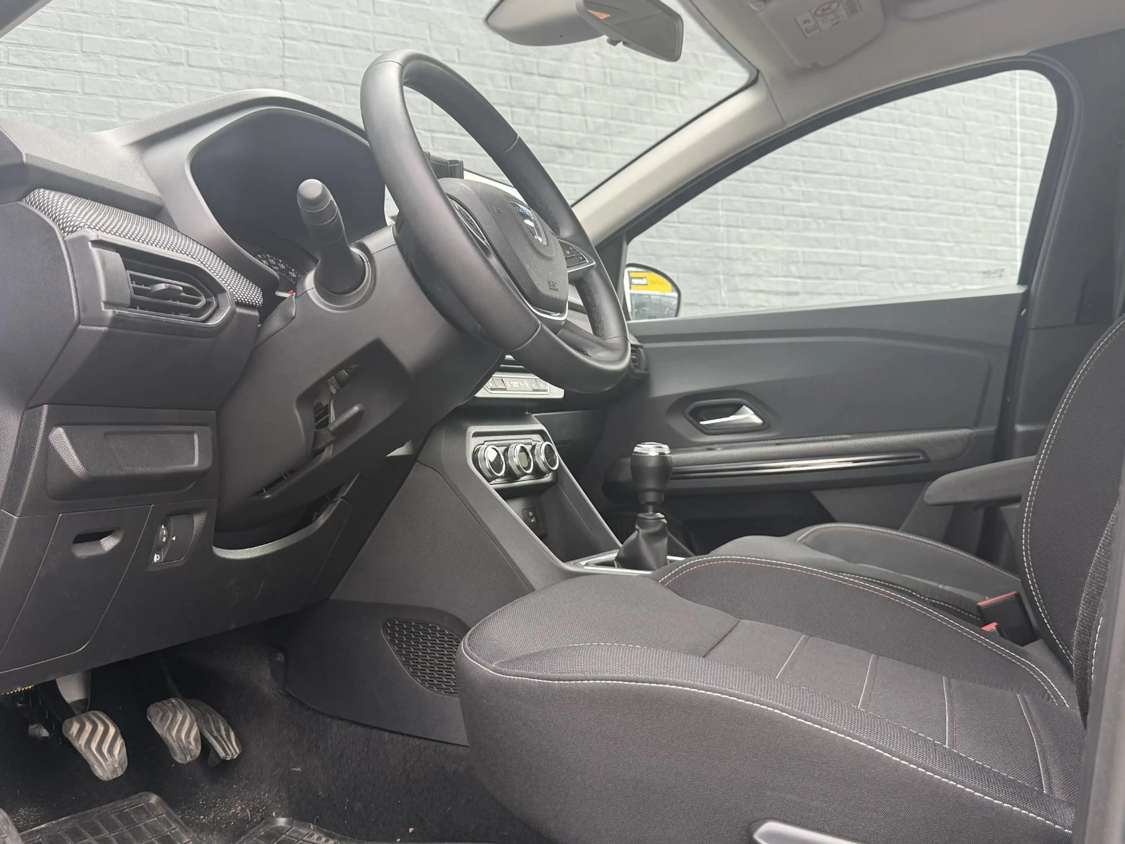 Dacia Jogger 1.0 TCe Extreme 7p. Navigatie | Cruise Control | P — photo 11