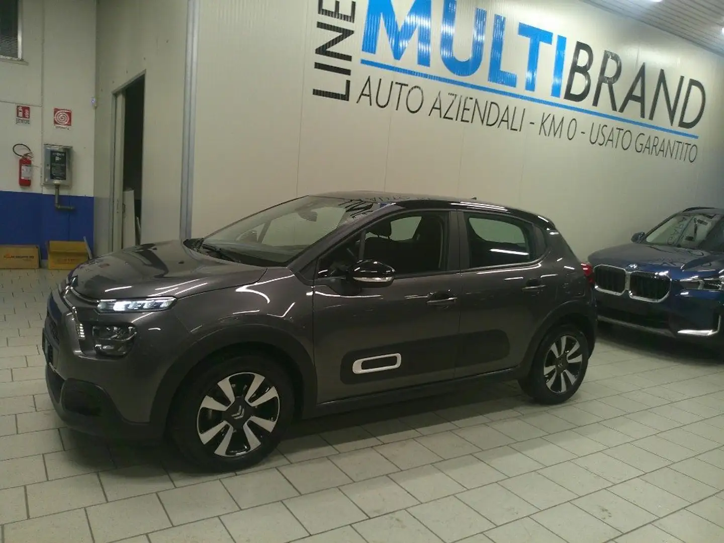 Citroen C3 PureTech 83 S&S Shine Garanzia 24 mesi Gris - 1