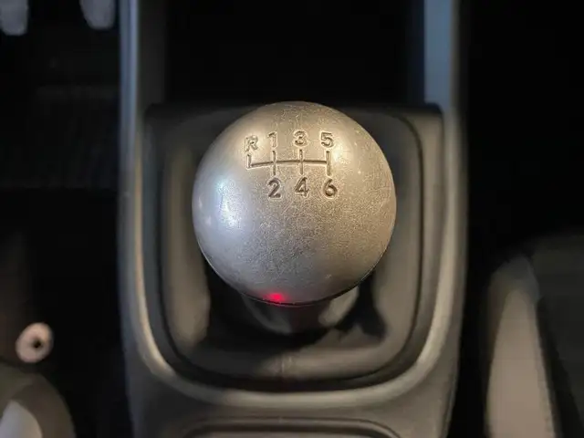 Jeep Avenger view 12