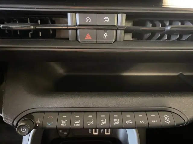 Jeep Avenger view 11