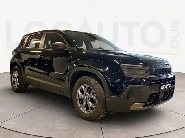 Jeep Avenger view 3