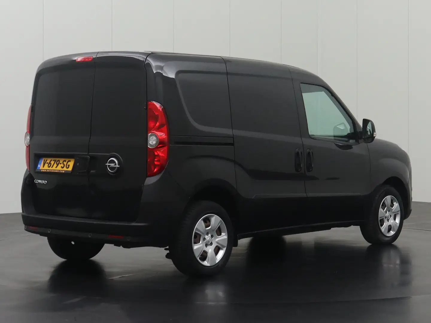 Opel Combo 1.3CDTi 95PK L1H1 Edition | Airco | Cruise | Betim Zwart - 2