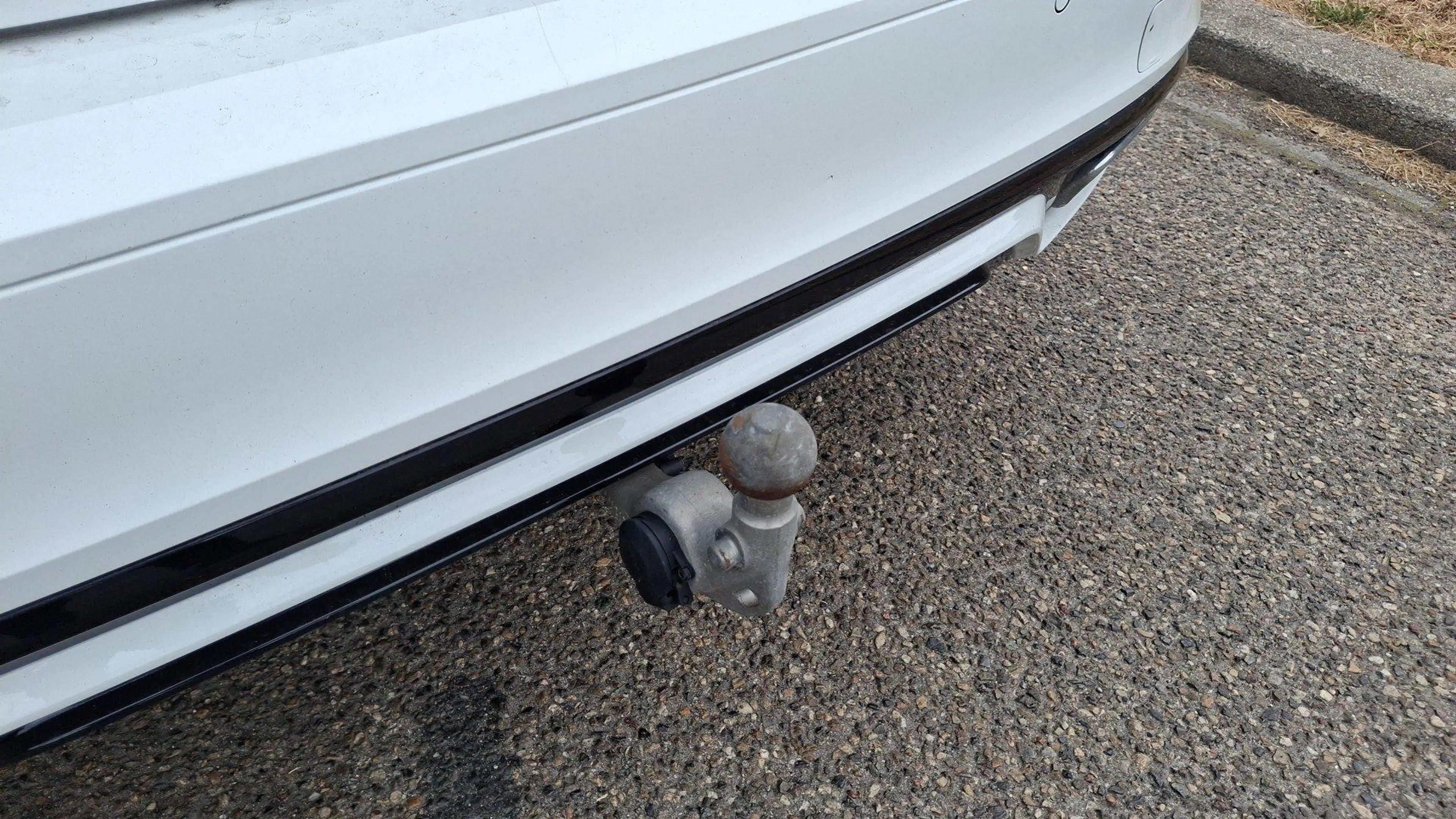 Volvo S60 Recharge T6 AWD R-Design | Trekhaak | 19 Inch Velg — photo 10
