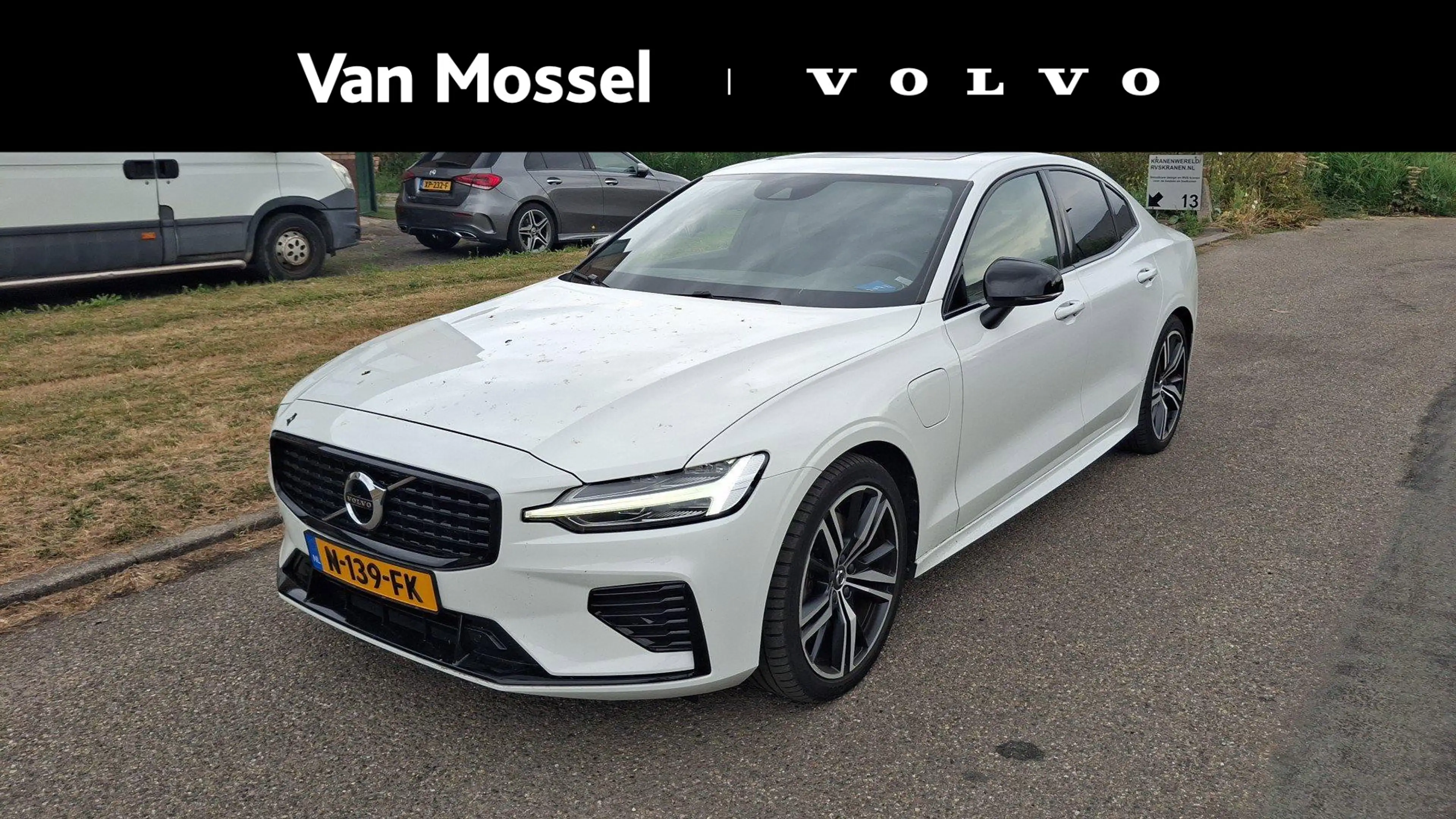Volvo S60 Recharge T6 AWD R-Design | Trekhaak | 19 Inch Velg