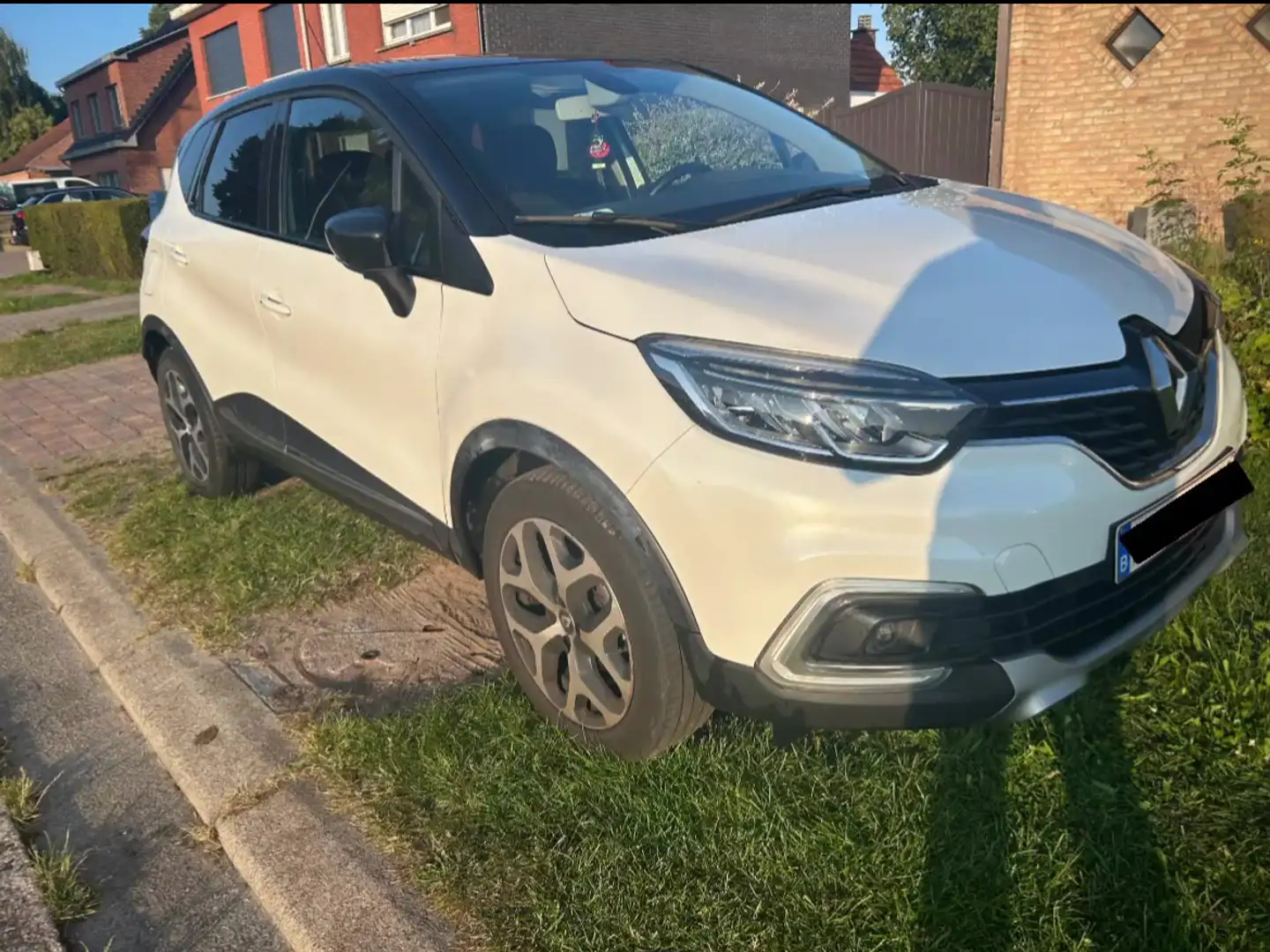 Renault Captur ENERGY TCe 120 EDC Intens - 2