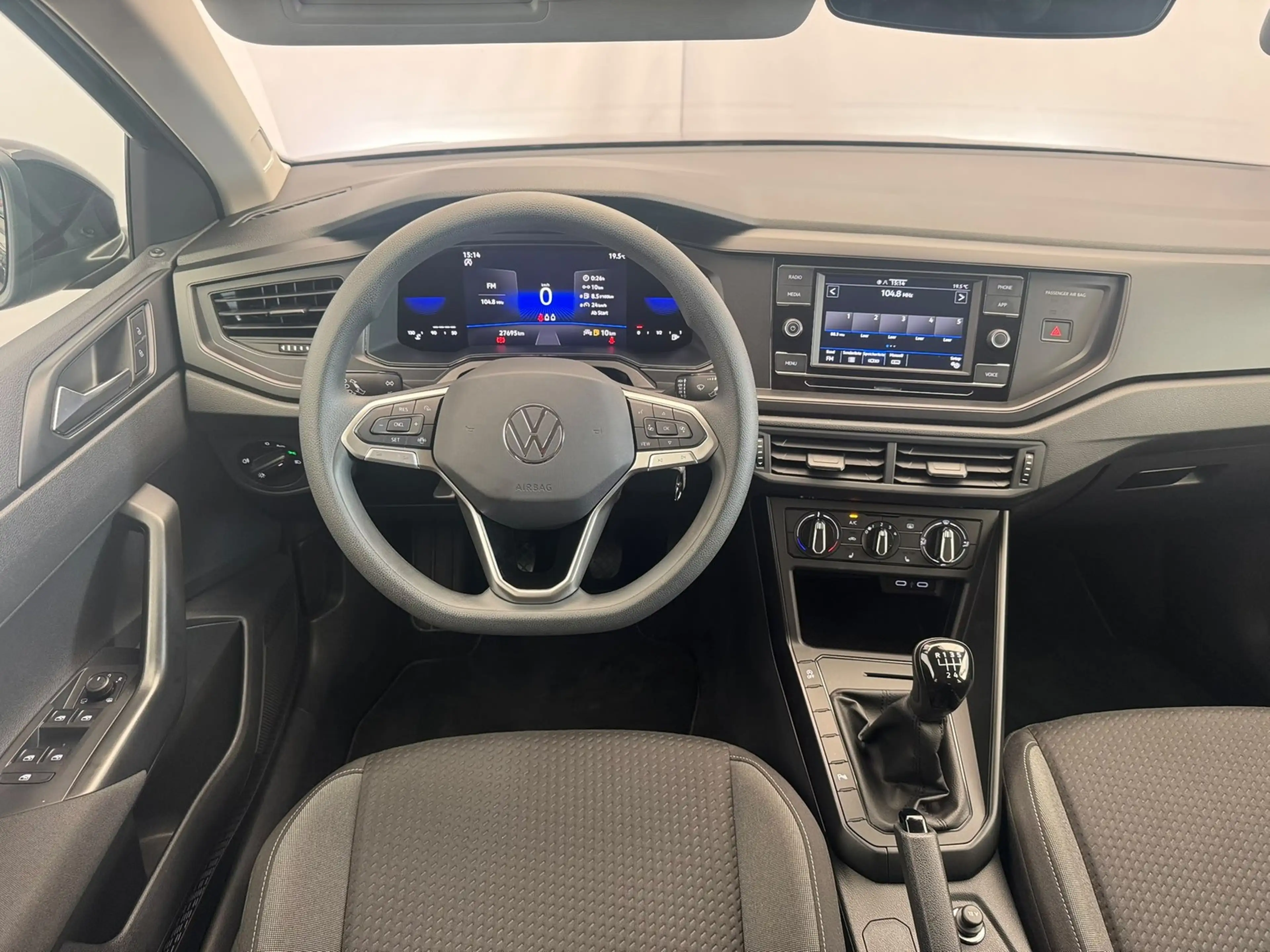 Volkswagen Taigo 1.0TSI Virt.Cockpit+App+GJR+SHZ+MFL — photo 12