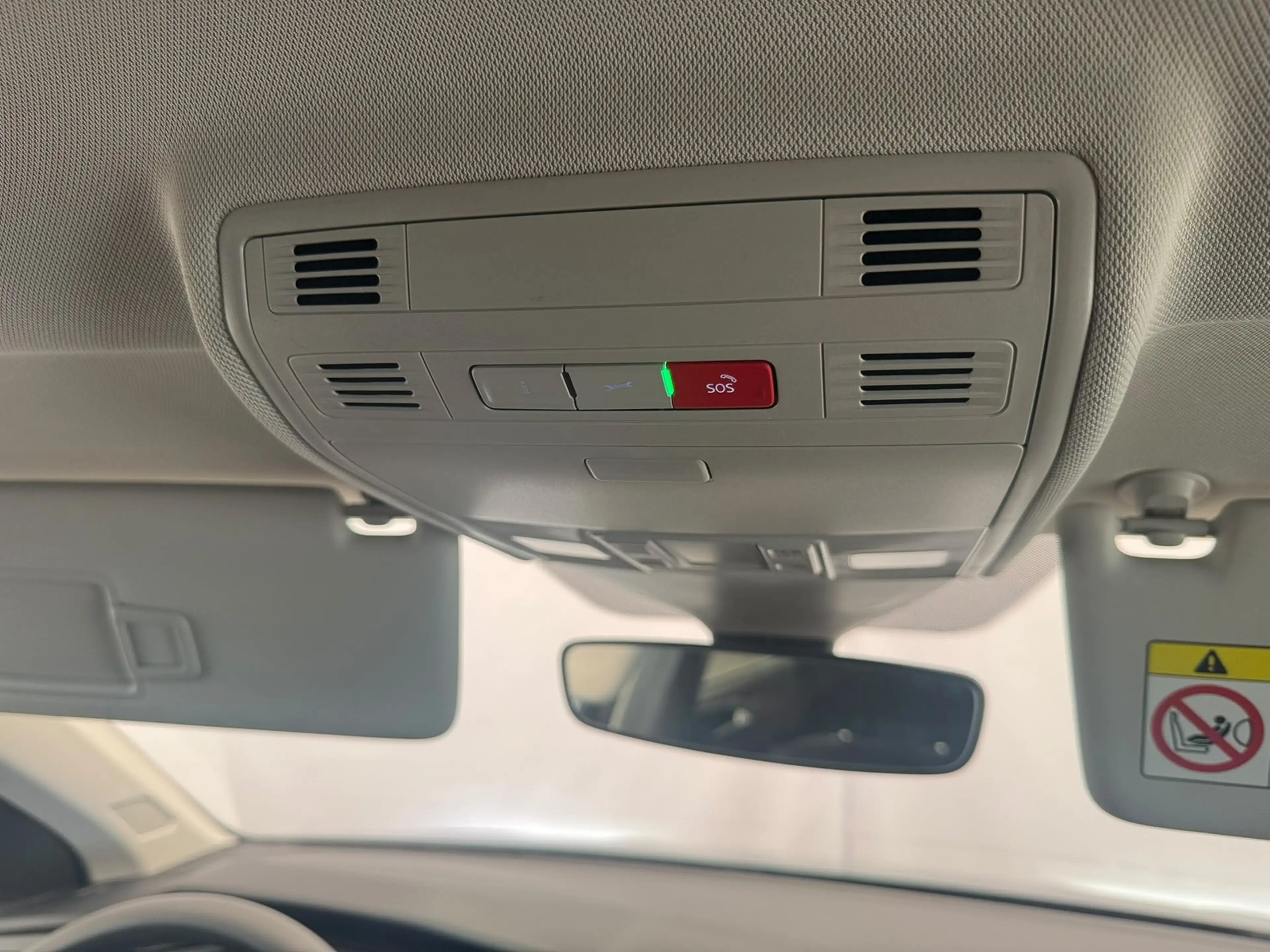 Volkswagen Taigo 1.0TSI Virt.Cockpit+App+GJR+SHZ+MFL — photo 8