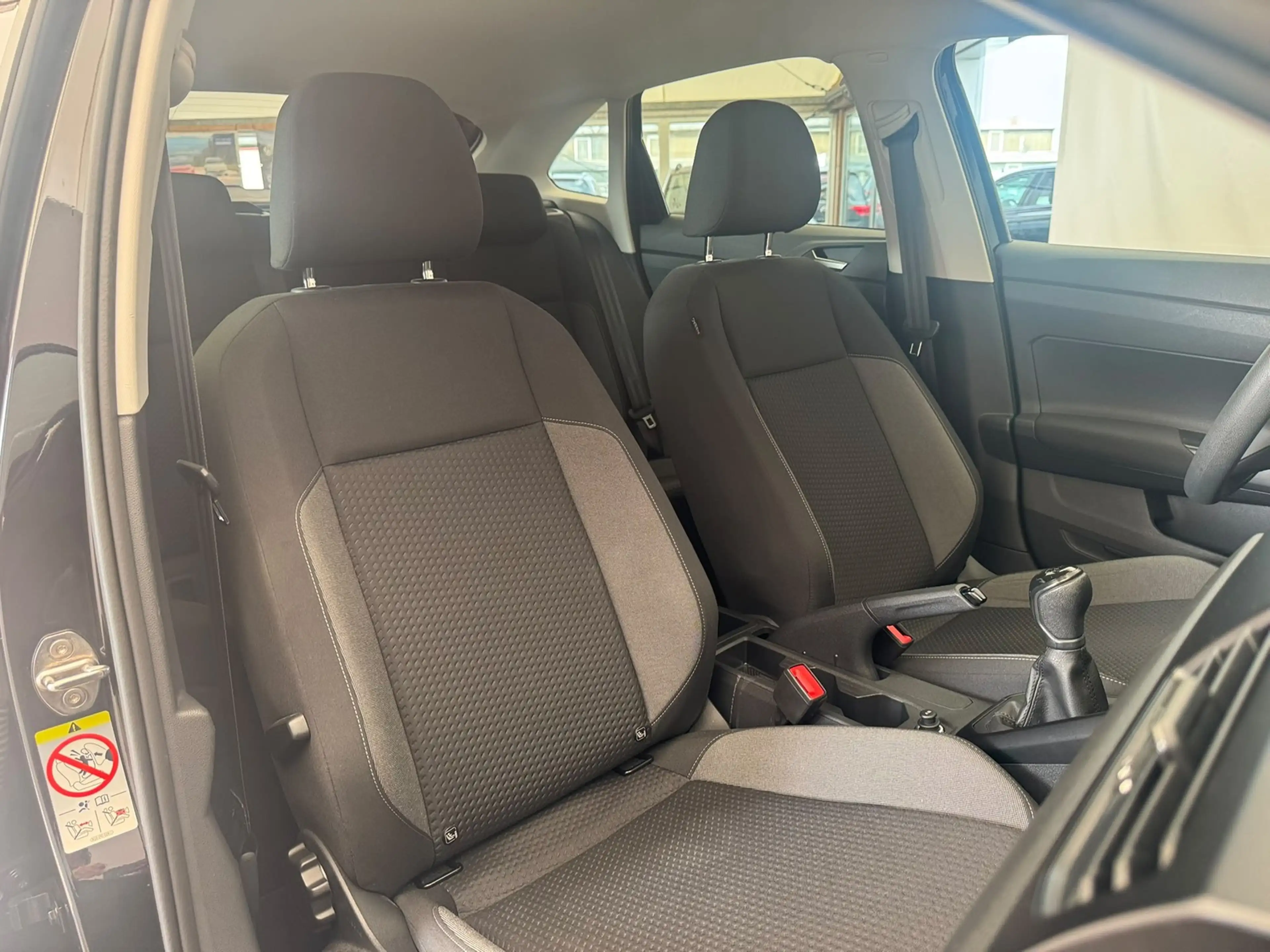 Volkswagen Taigo 1.0TSI Virt.Cockpit+App+GJR+SHZ+MFL — photo 13