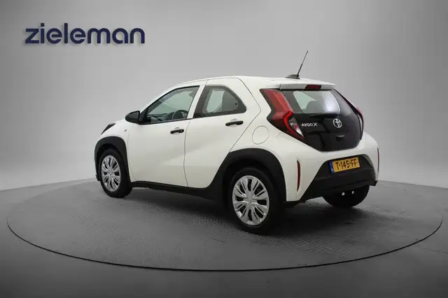 Toyota Aygo X view 4