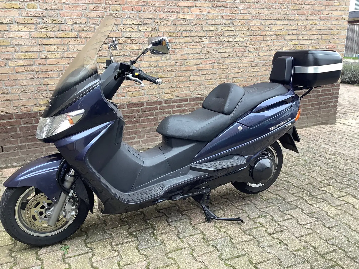 Suzuki Burgman 400 Blauw - 1