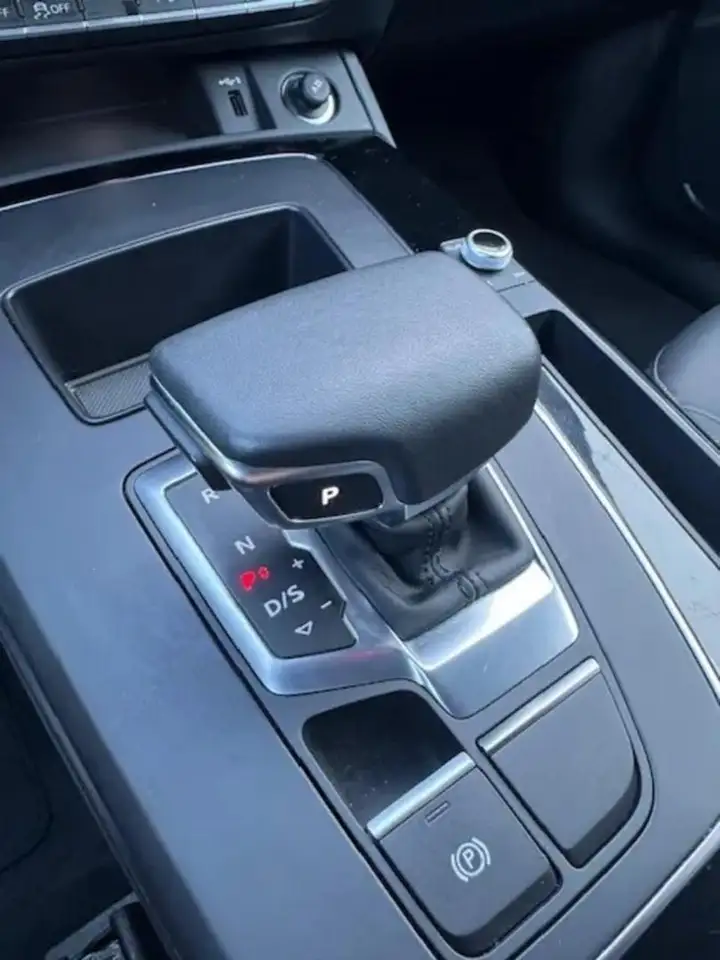Audi Q5 снимка Audi Q5