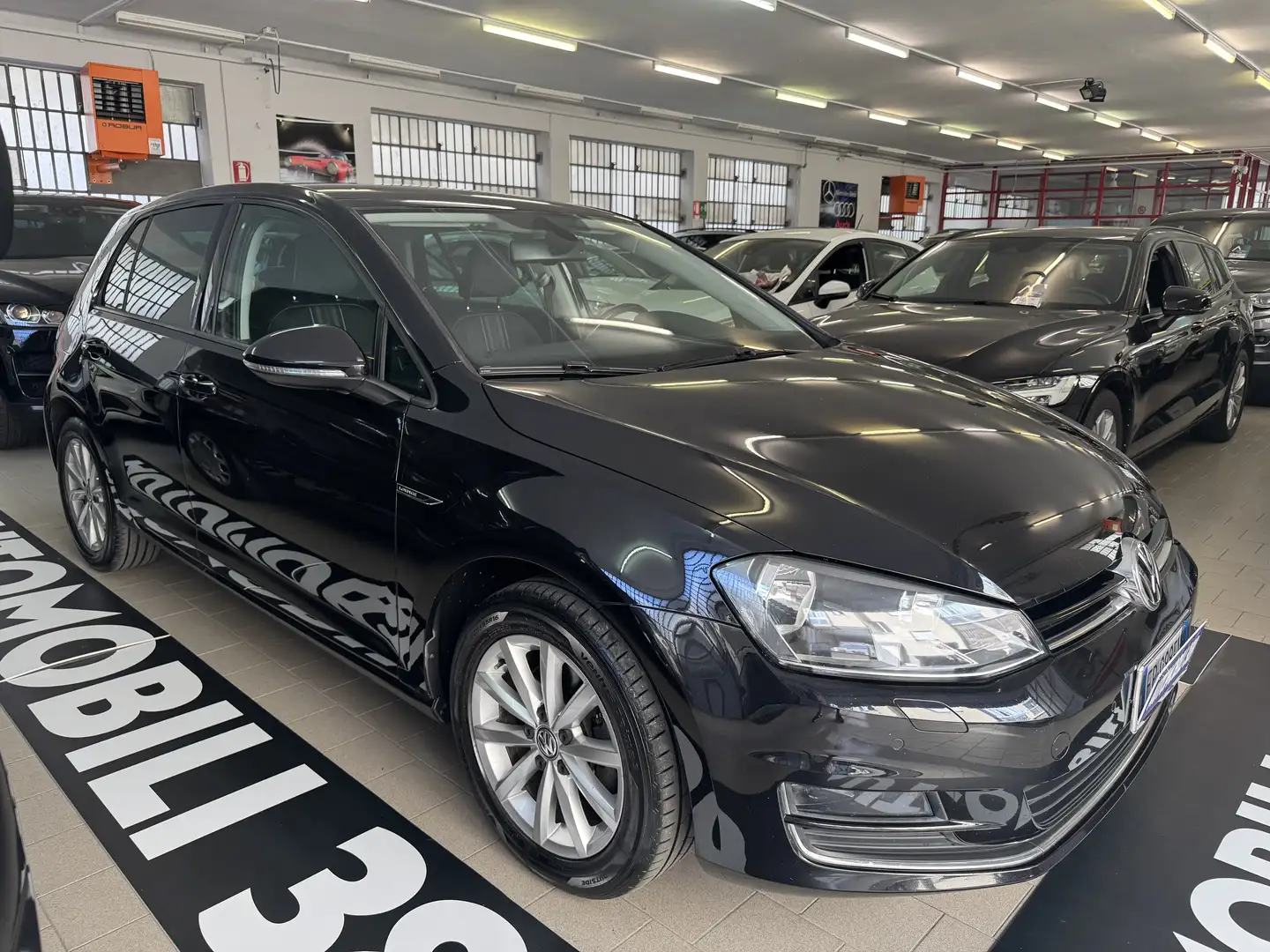 Volkswagen Golf 5p 1.6 tdi Highline 110cv - 2