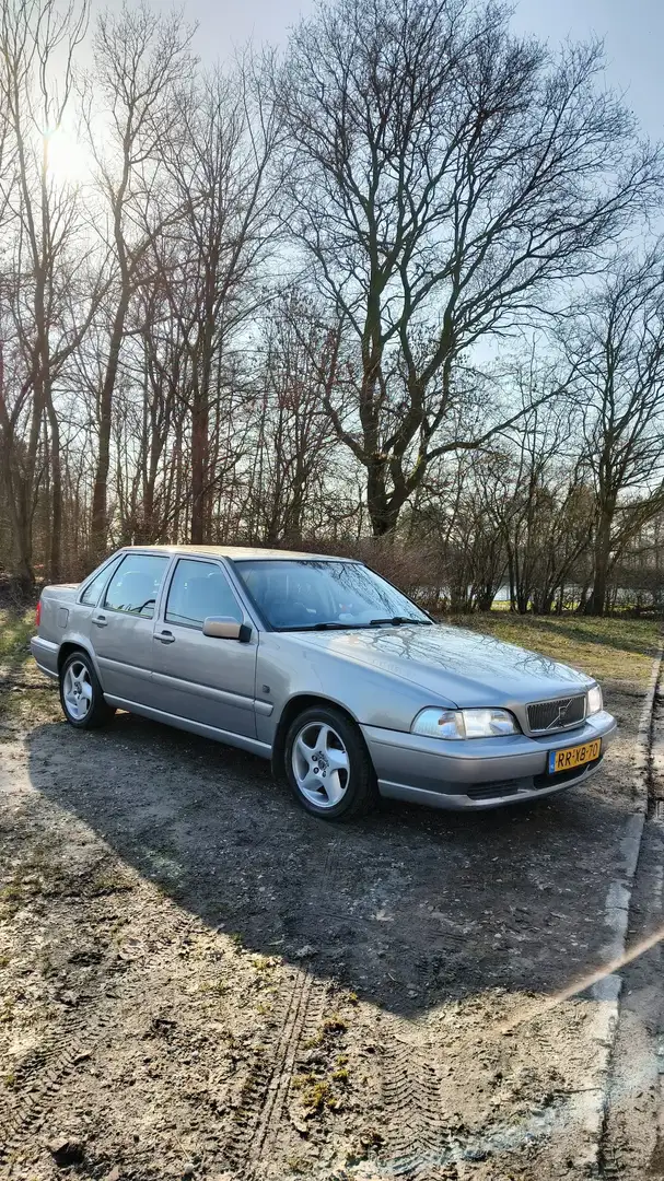 Volvo S70 2.5-20V Comf.Lux.Exc Grau - 2