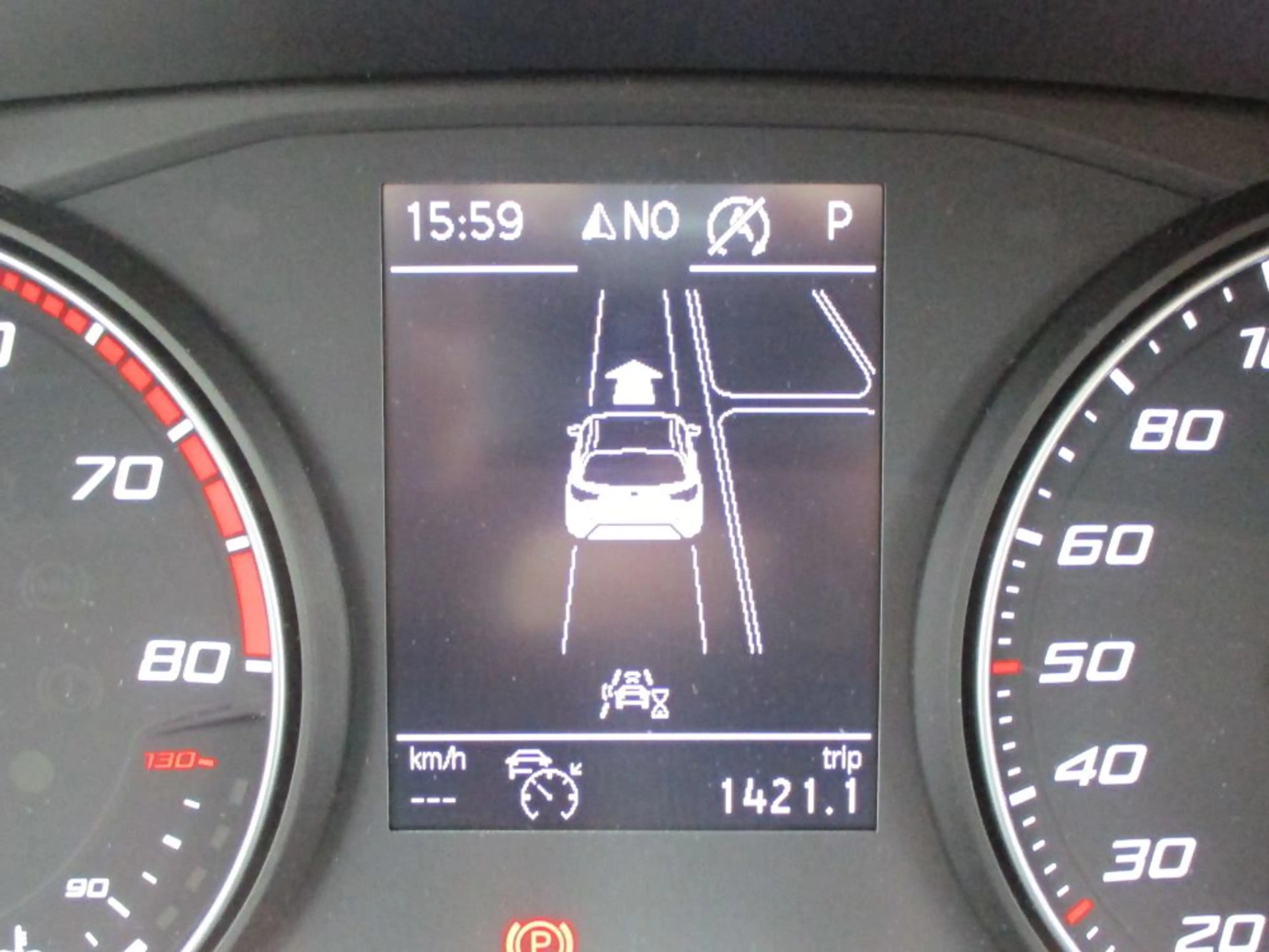 SEAT Arona Xcellence ACC*BLIS*LED*Navi*Kamera*KeyFree — photo 10