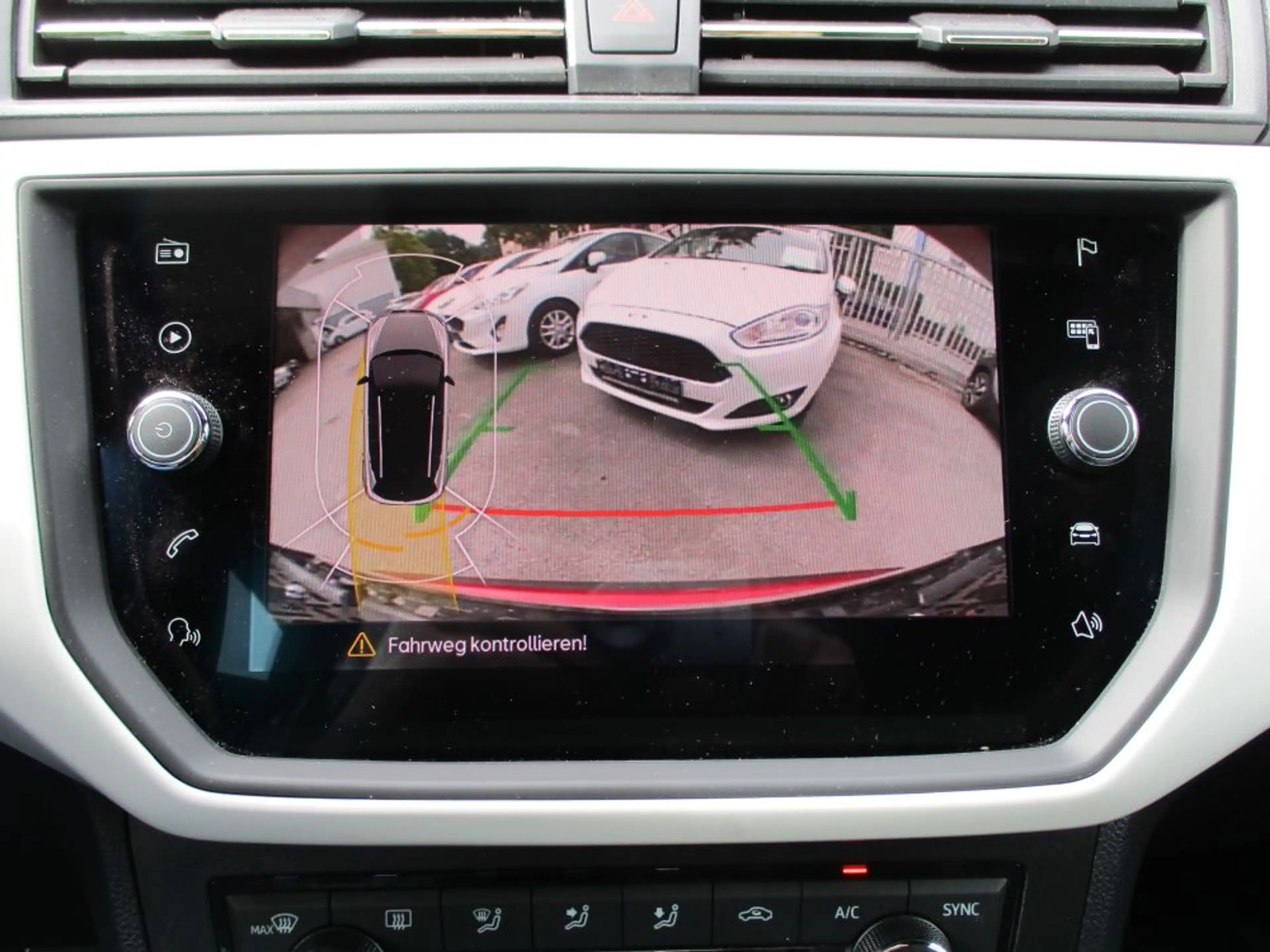 SEAT Arona Xcellence ACC*BLIS*LED*Navi*Kamera*KeyFree — photo 15
