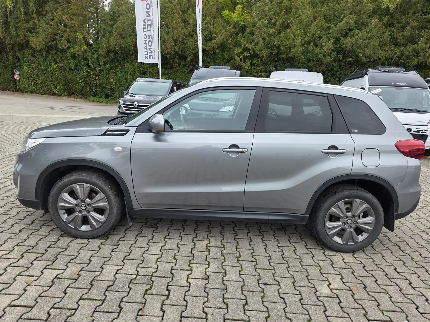 Suzuki Vitara Vitara 1.4 Comfort Allgrip | 4x4 | SZHG | NAVI Grijs - 2