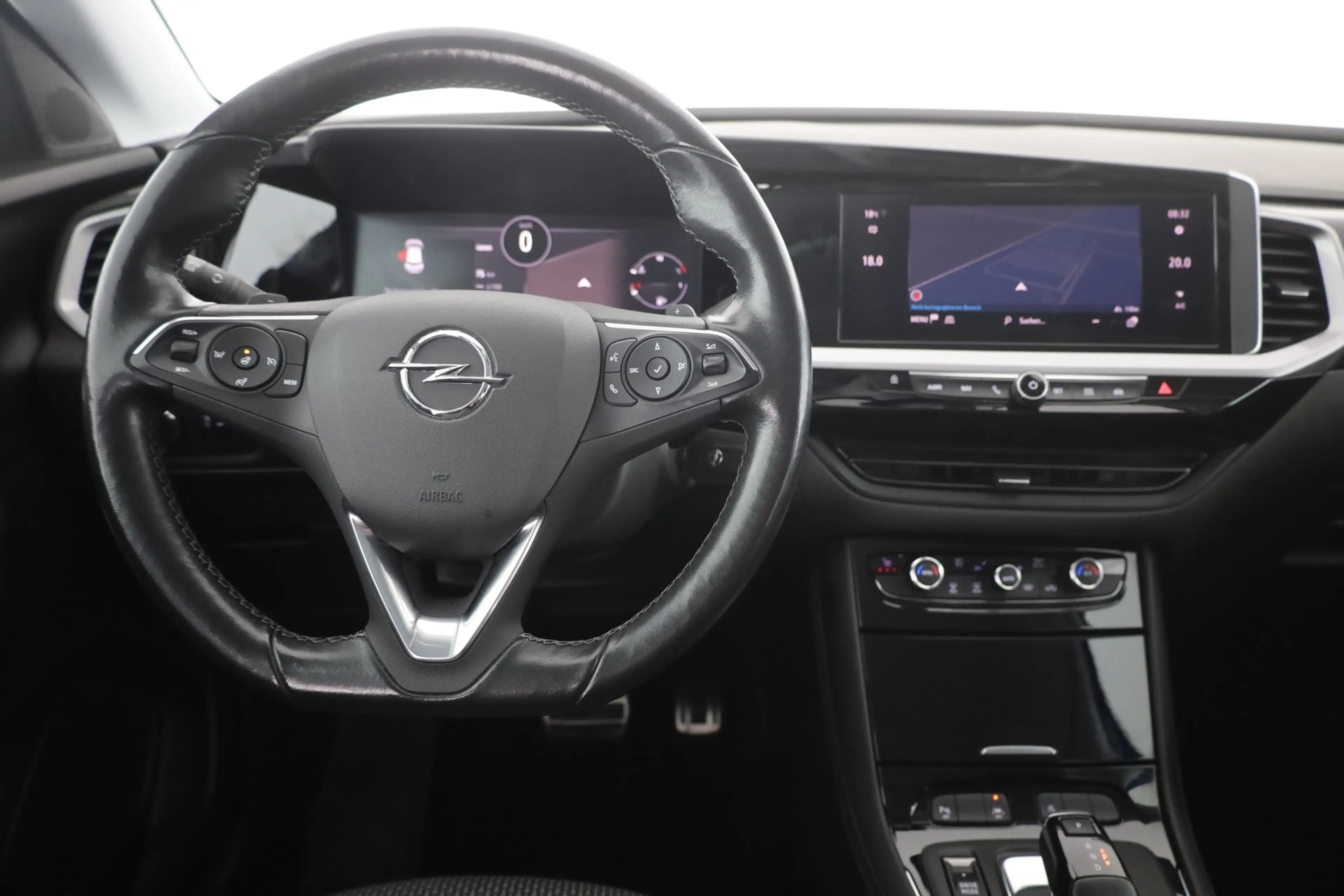 Opel Grandland 1.2 Turbo Aut. GS Line LED Navi AHK — photo 10