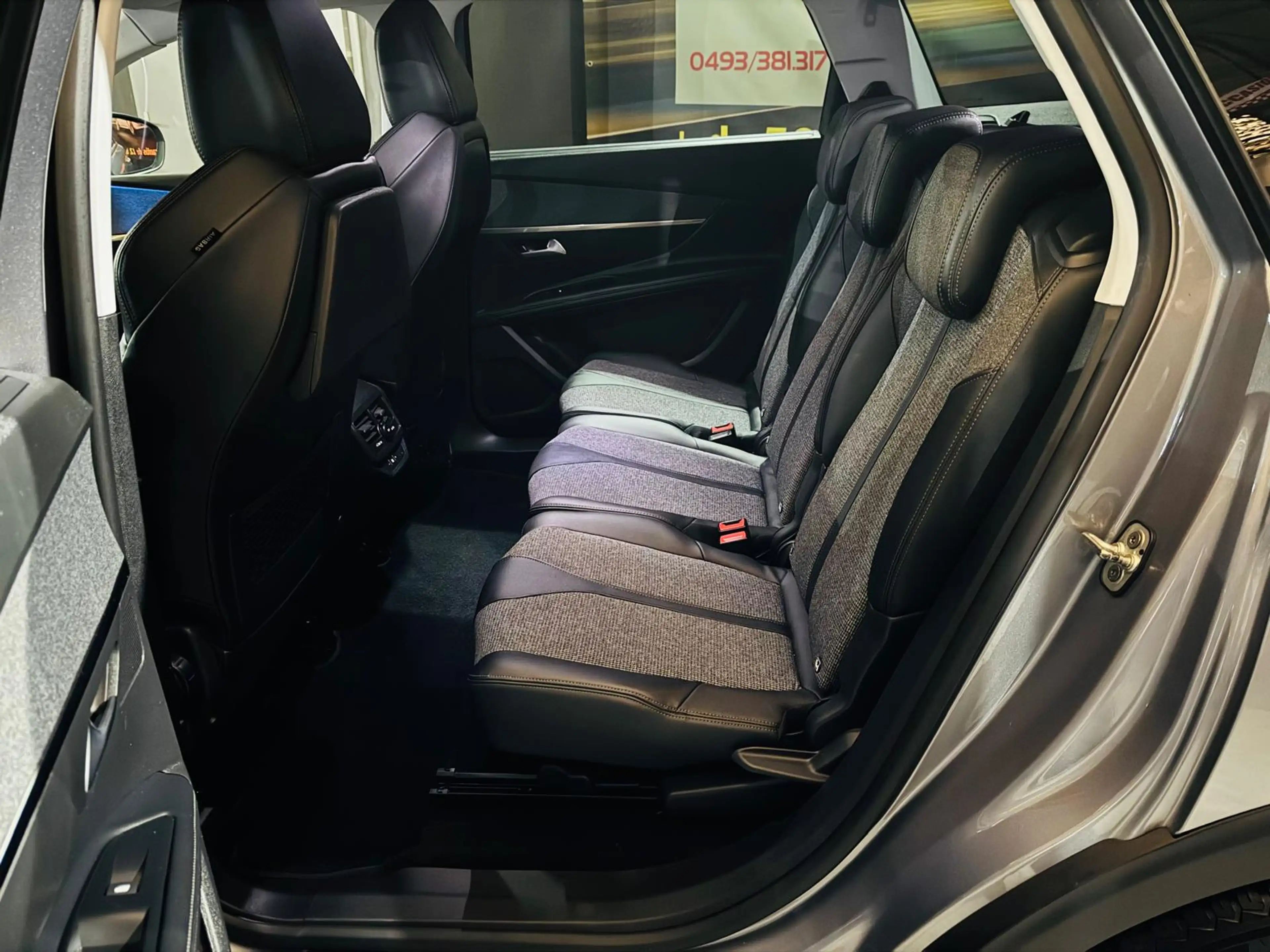 Peugeot 5008 5008 1.5 BlueHDi Allure 7Places Cuir GPS Caméra Xénon LED CarPlay — photo 17
