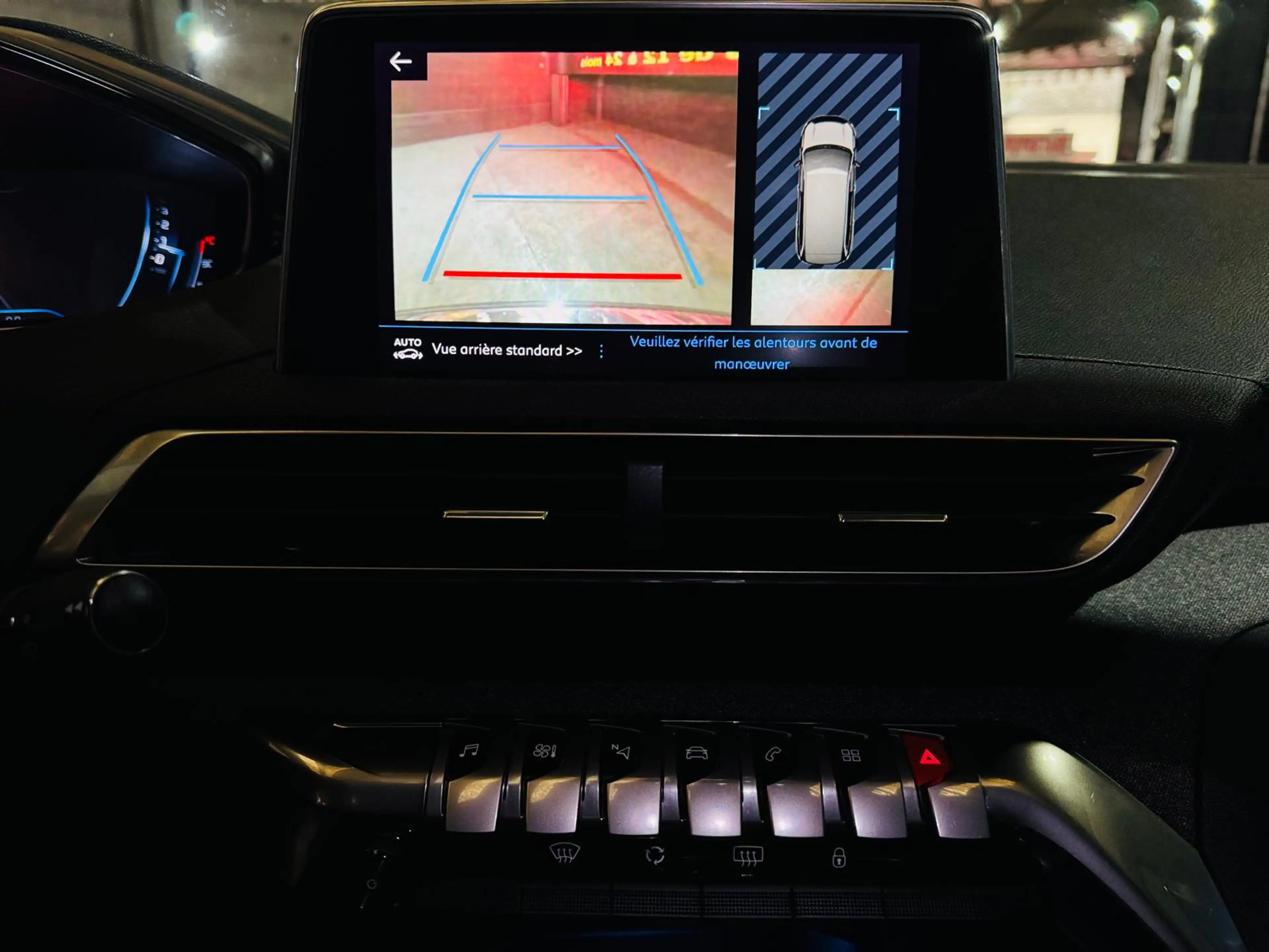 Peugeot 5008 5008 1.5 BlueHDi Allure 7Places Cuir GPS Caméra Xénon LED CarPlay — photo 35