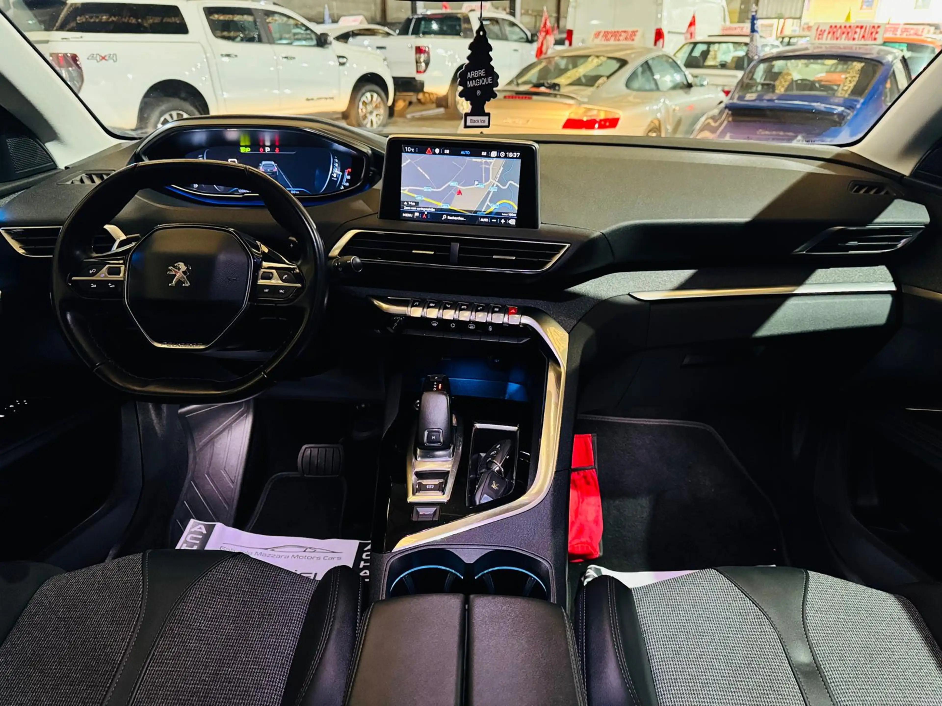 Peugeot 5008 5008 1.5 BlueHDi Allure 7Places Cuir GPS Caméra Xénon LED CarPlay — photo 26