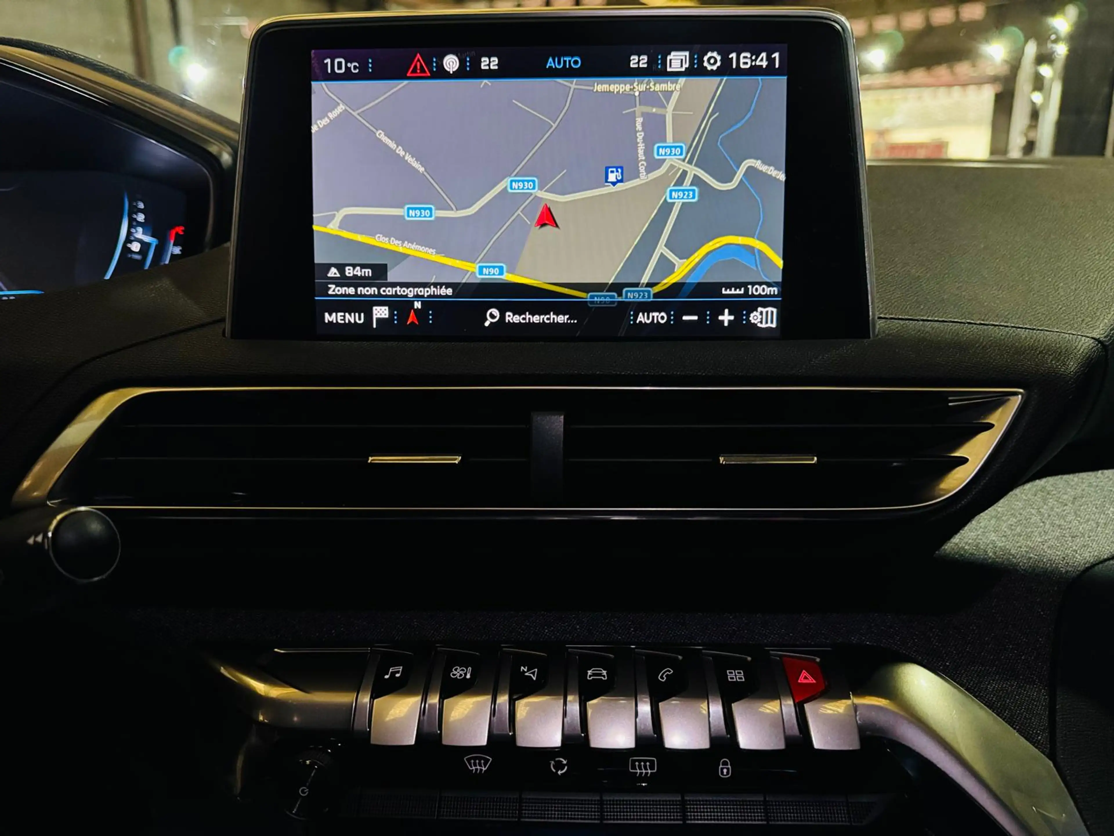 Peugeot 5008 5008 1.5 BlueHDi Allure 7Places Cuir GPS Caméra Xénon LED CarPlay — photo 33