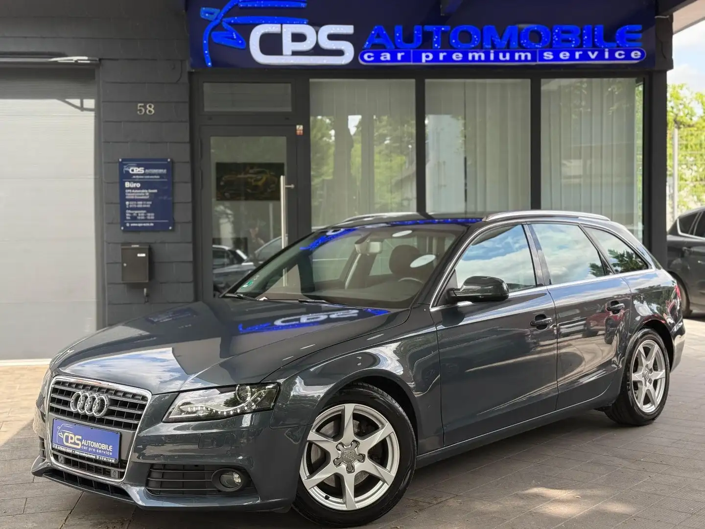 Audi A4 Avant Ambition | 1 Hand | Top Gris - 1