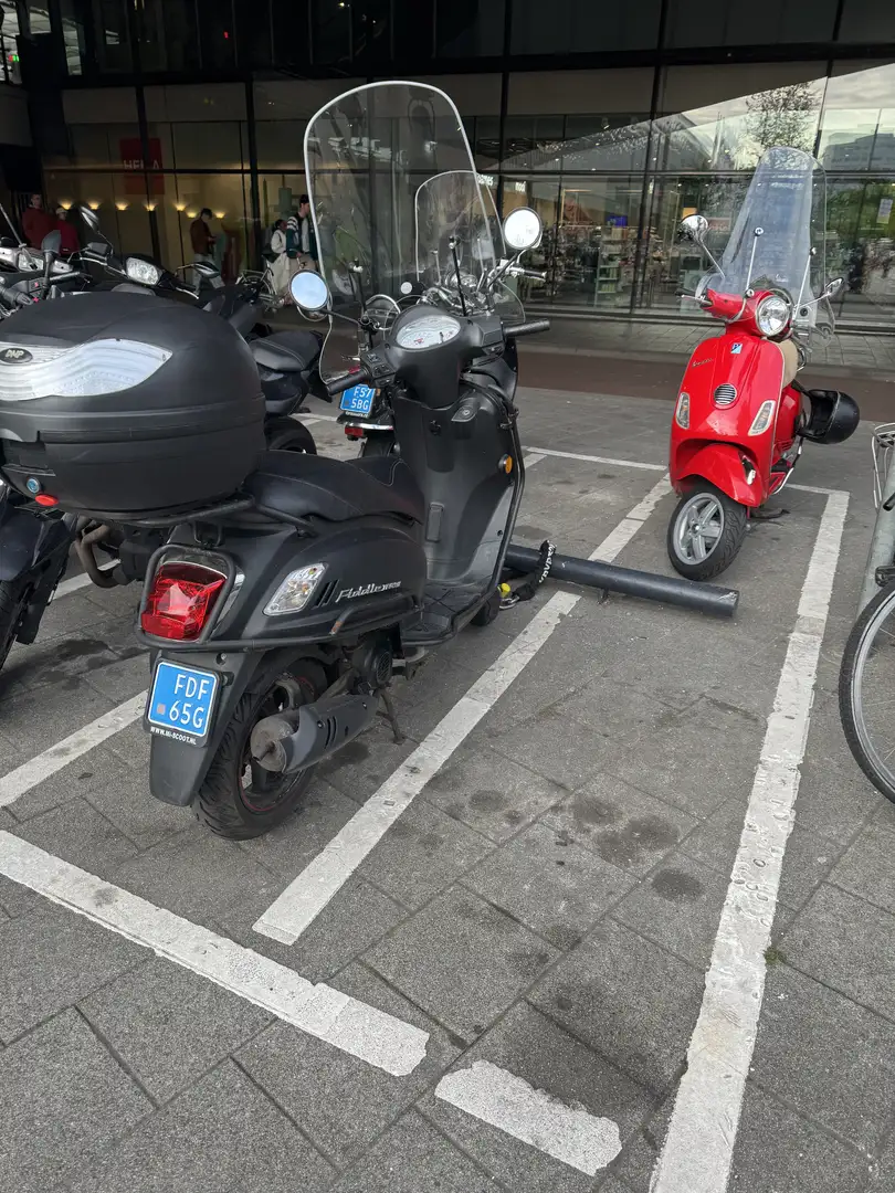 SYM Fiddle 50 goed onderhouden met veel extras - 1