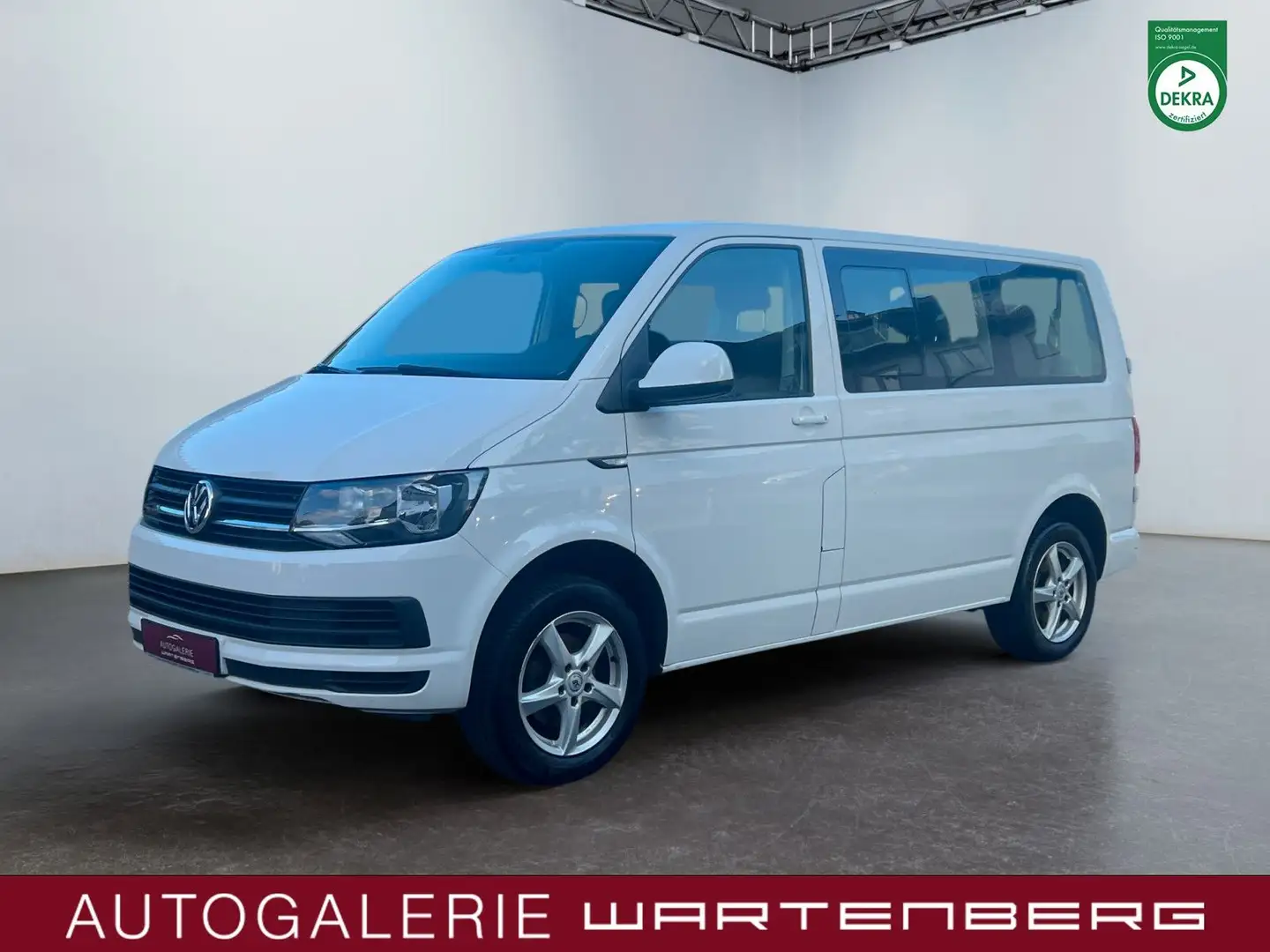 Volkswagen T6 Caravelle //7 SITZER//AHK//KLIMAAUTOMATIK// Weiß - 1