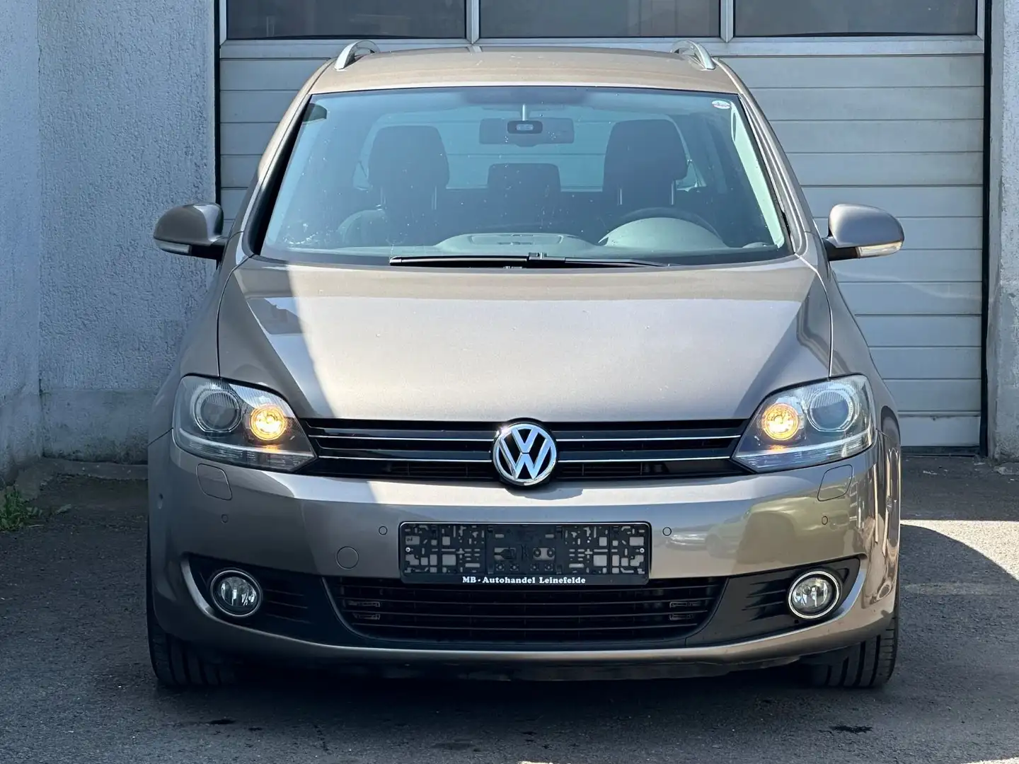 Volkswagen Golf Plus 2.0 TDI*XENON*NAVI*AHK*SHZ*STANDHEIZNG Braun - 2