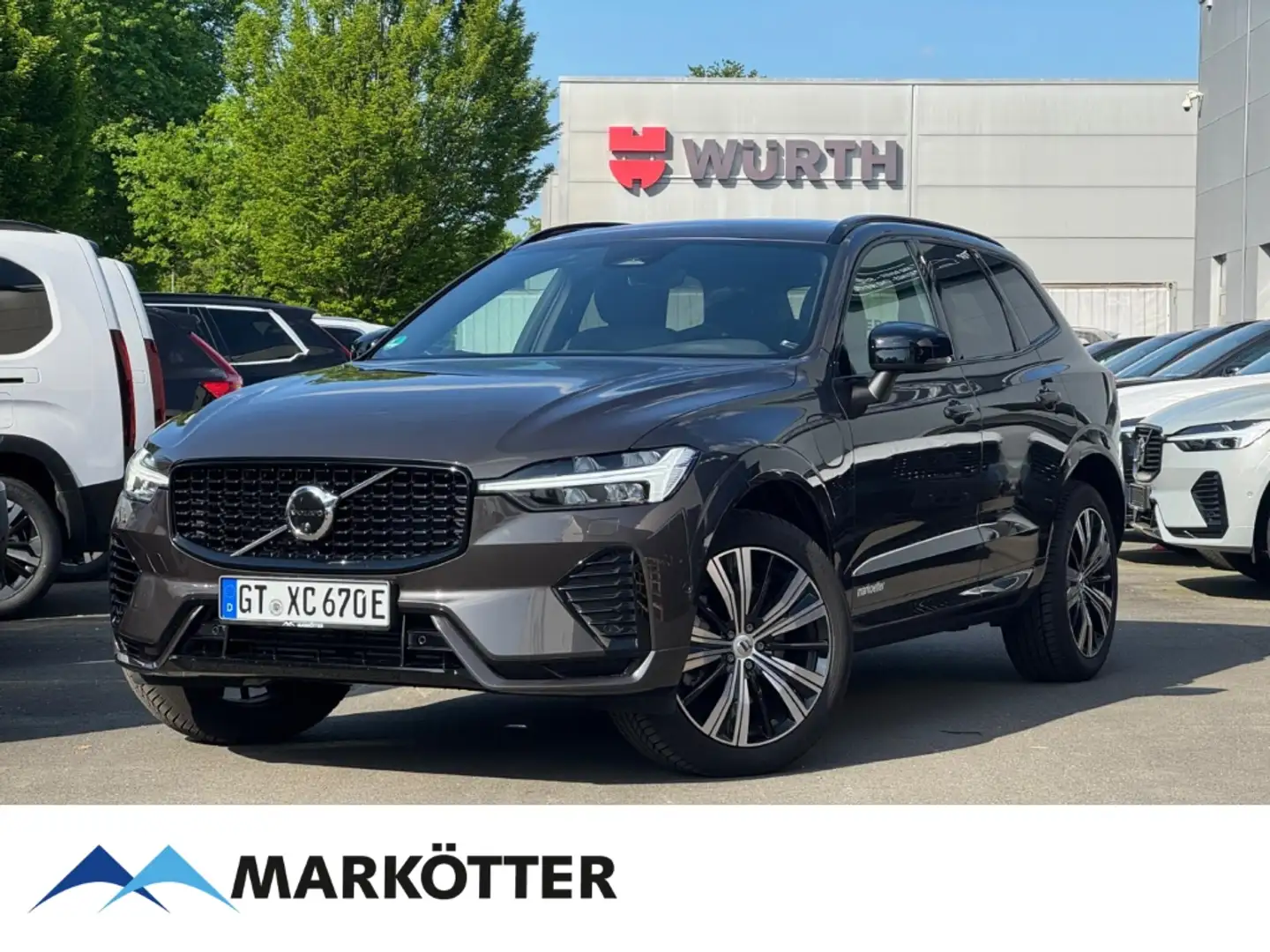 Volvo XC60 Plus Dark Recharge Plug-In Hybrid AWD T6 Grau - 1