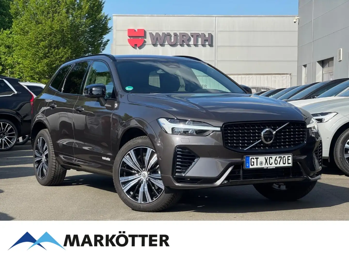 Volvo XC60 Plus Dark Recharge Plug-In Hybrid AWD T6 Grau - 2