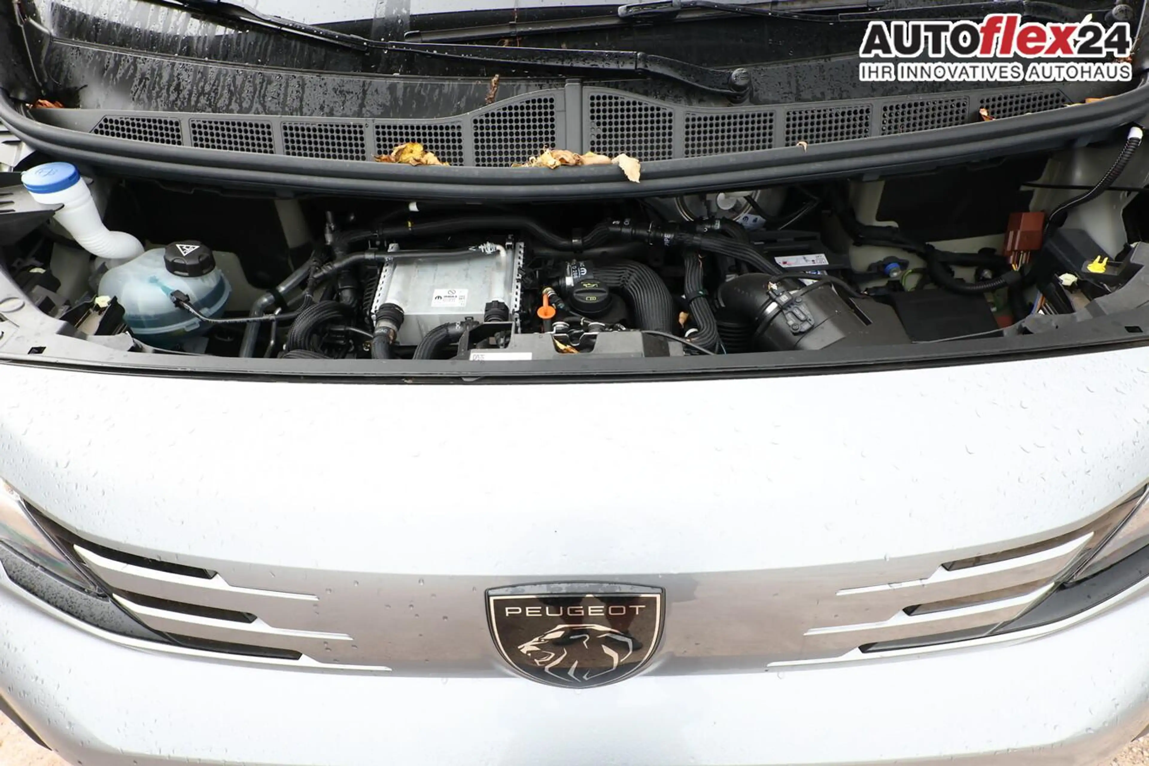 Peugeot Traveller Active L3 9S KlimaP AHK SHZ CarP LED 132 kW (17... — photo 11