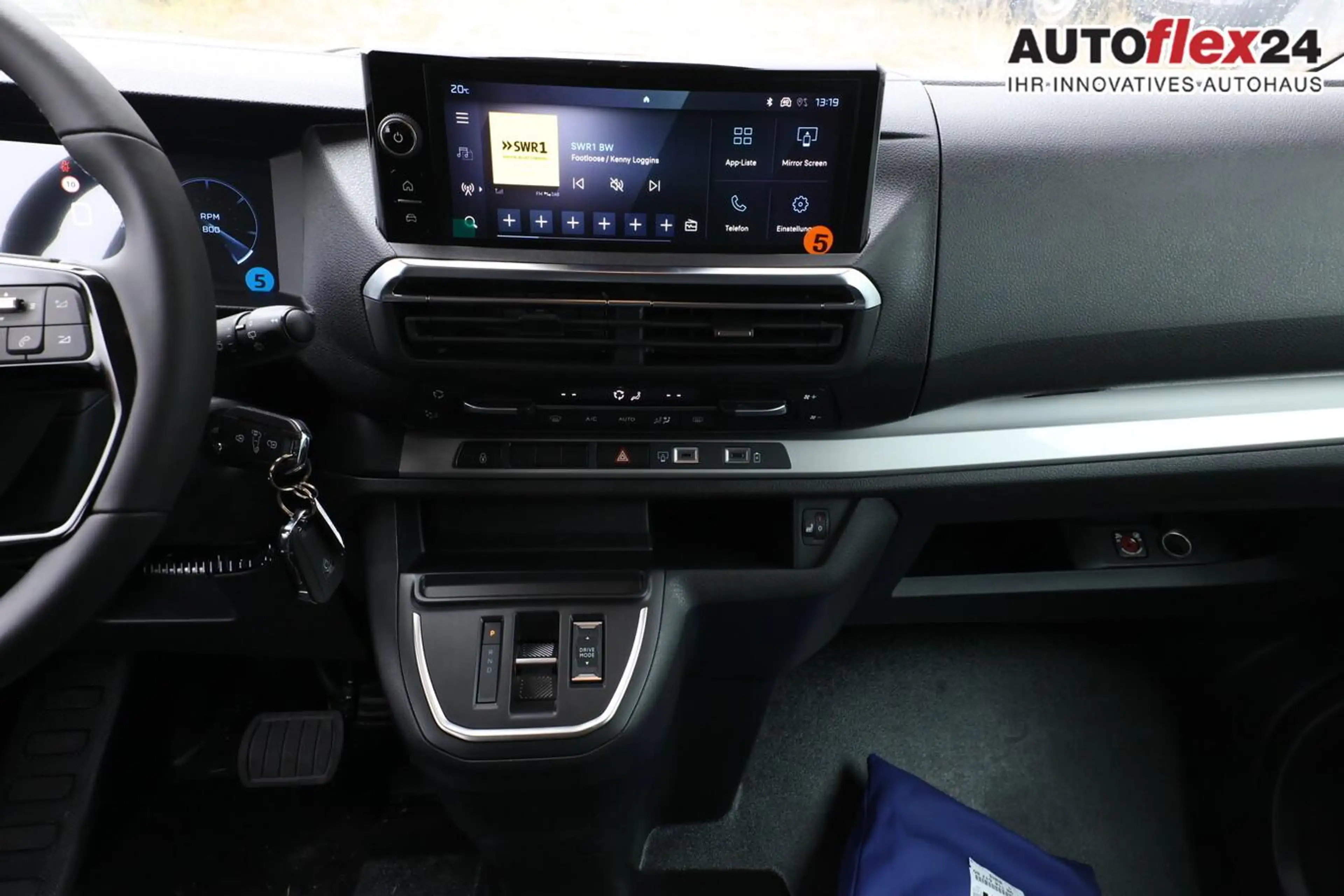 Peugeot Traveller Active L3 9S KlimaP AHK SHZ CarP LED 132 kW (17... — photo 7