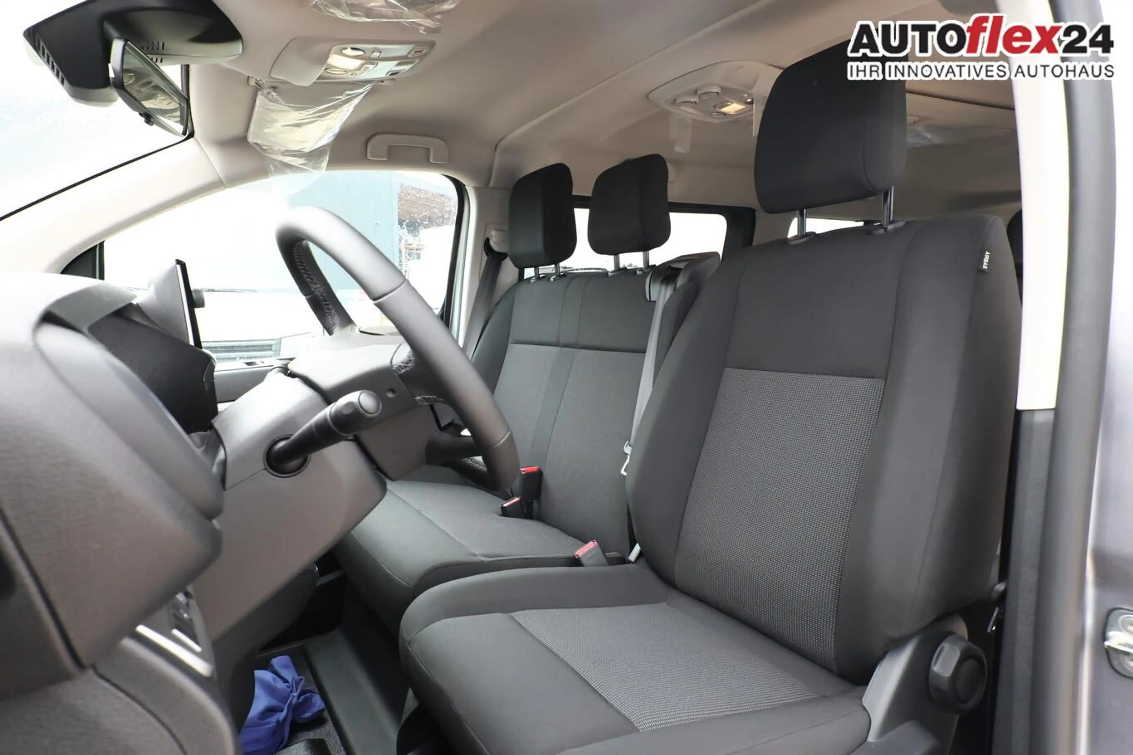 Peugeot Traveller Active L3 9S KlimaP AHK SHZ CarP LED 132 kW (17... — photo 5