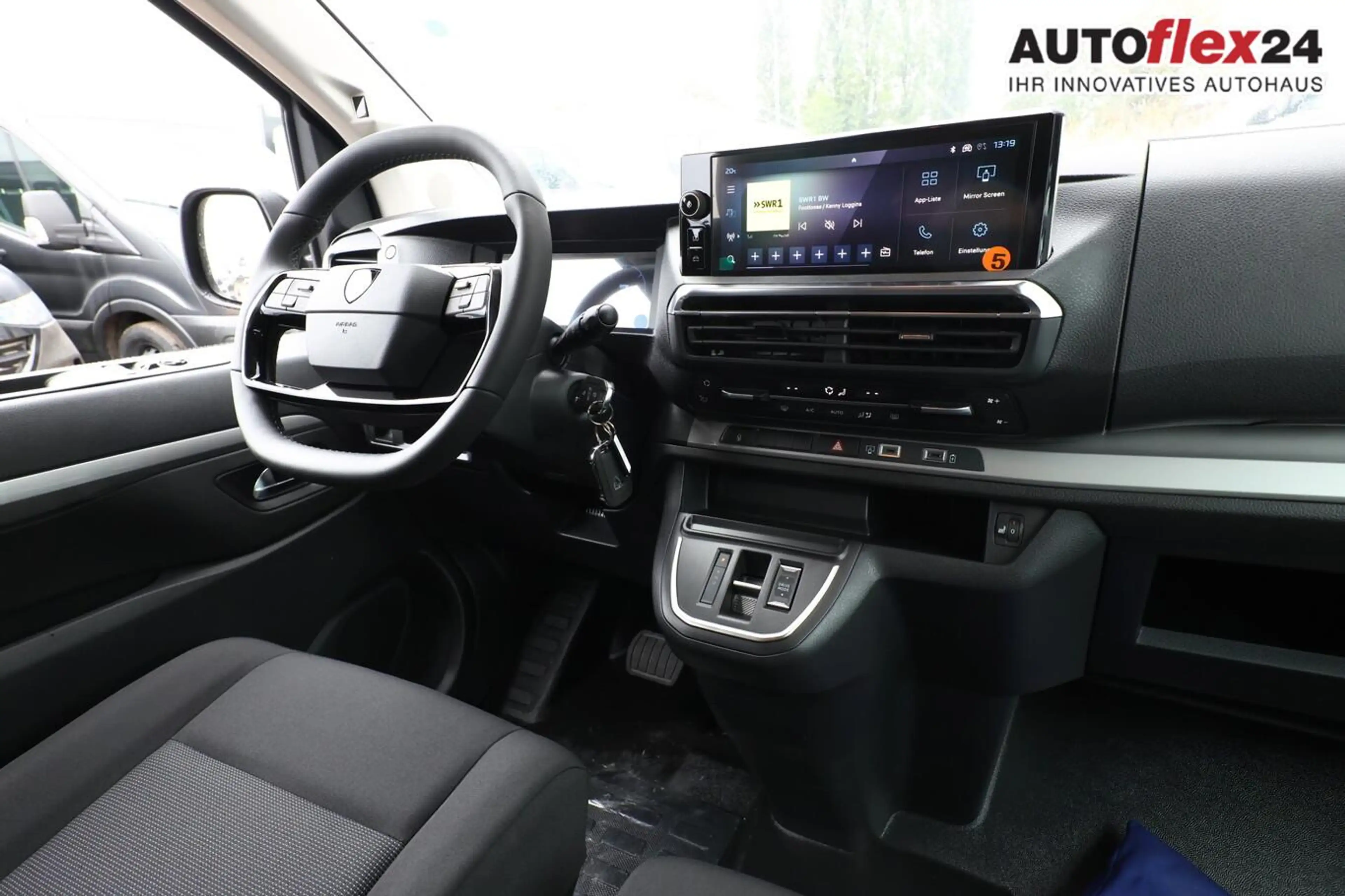 Peugeot Traveller Active L3 9S KlimaP AHK SHZ CarP LED 132 kW (17... — photo 8