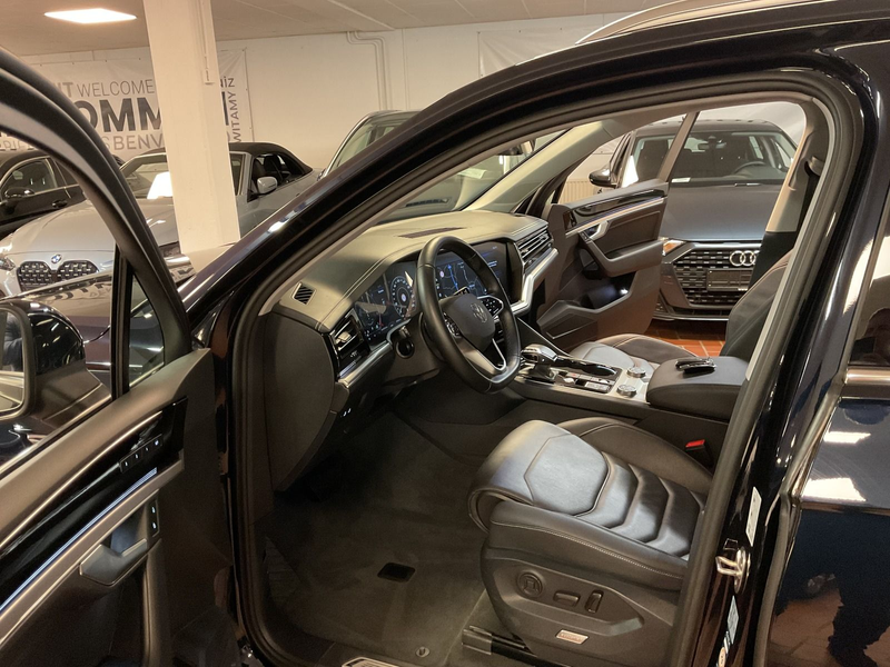 Volkswagen Touareg 3.0 V6 Elegance EHybrid Leder,AHK,Memory — photo 12