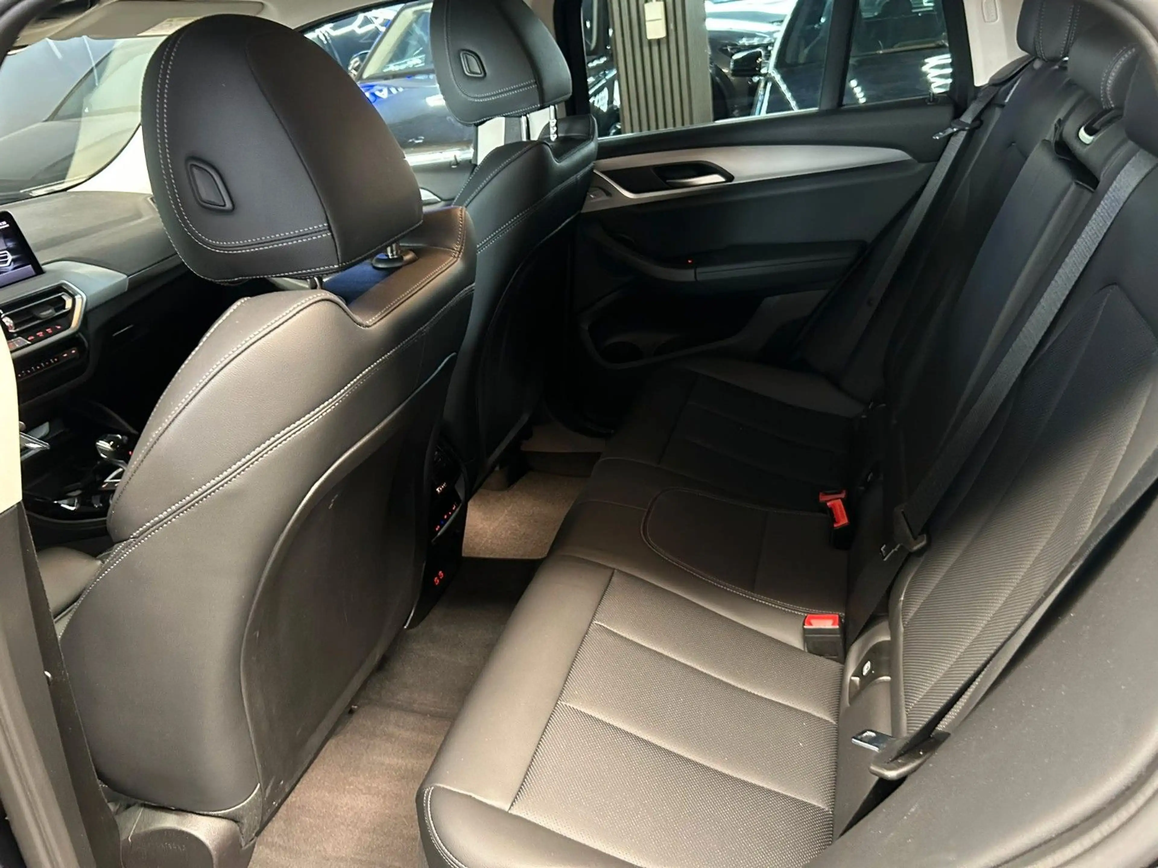 BMW X4 xDrive 20 d SPORT*KAMERA*LEDER*SHZ*LED*AHK — photo 11